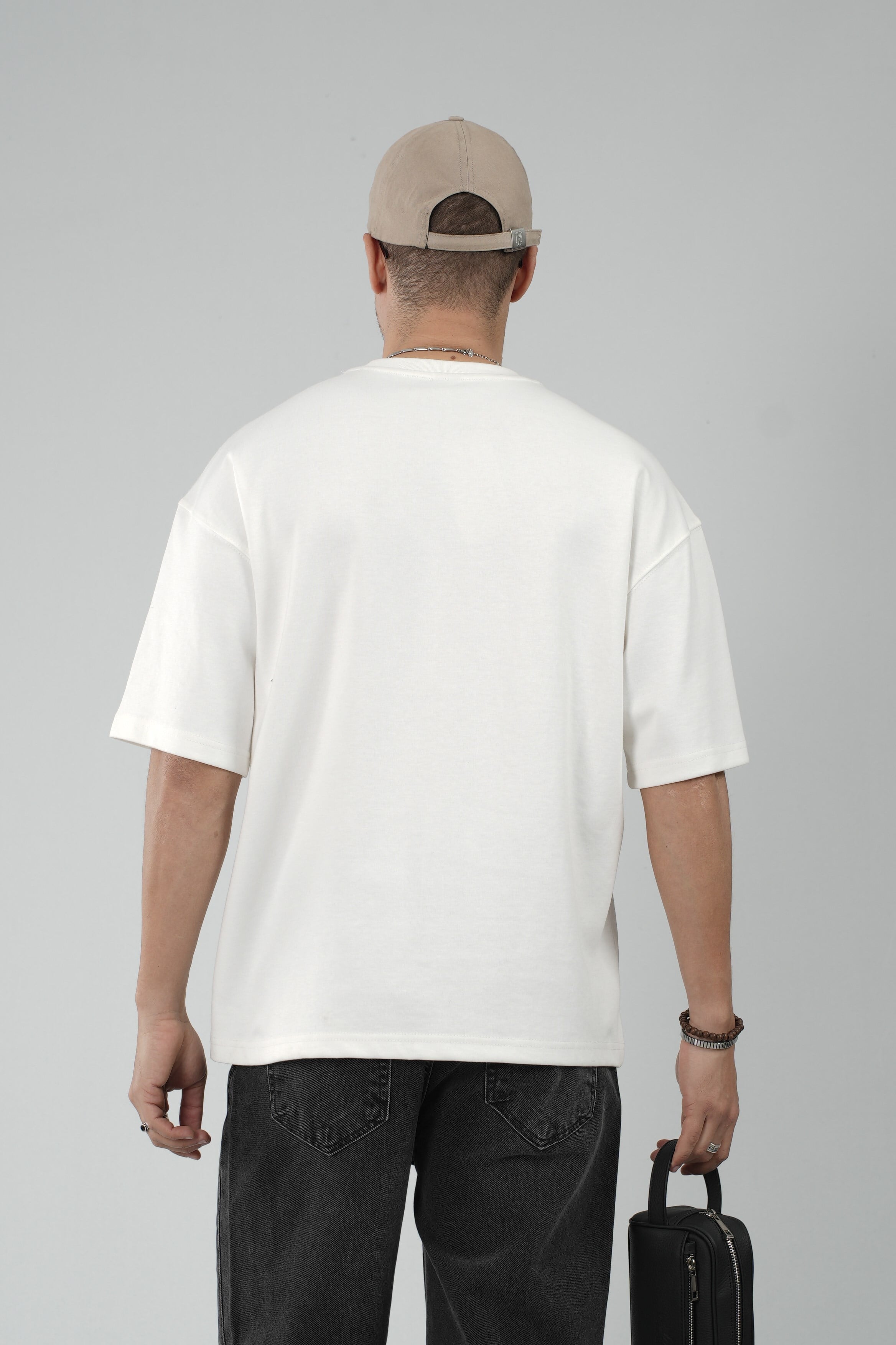 Oversize Kalıp Effective Things Yazılı Basic Tişört