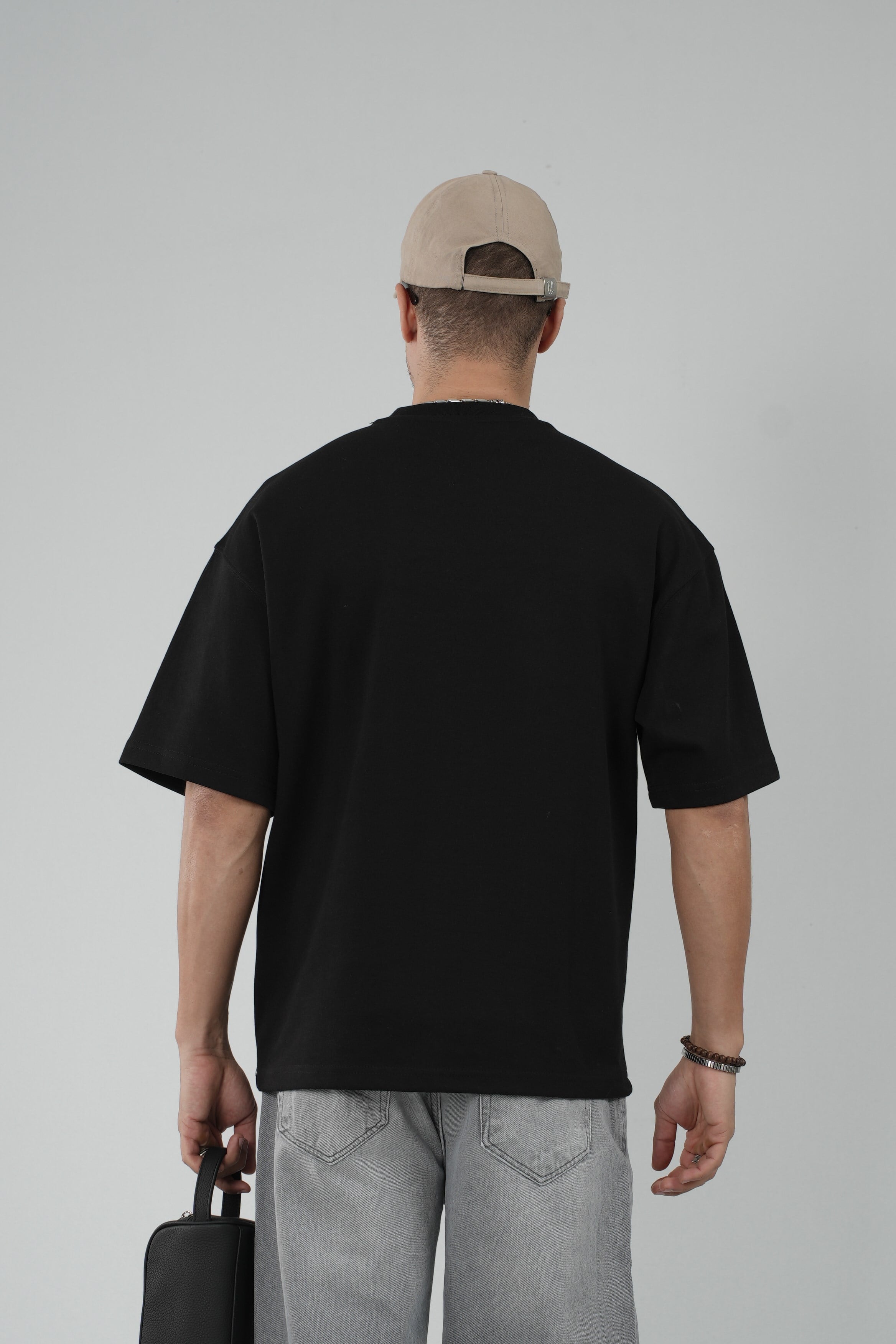 Oversize Kalıp Effective Things Yazılı Basic Tişört