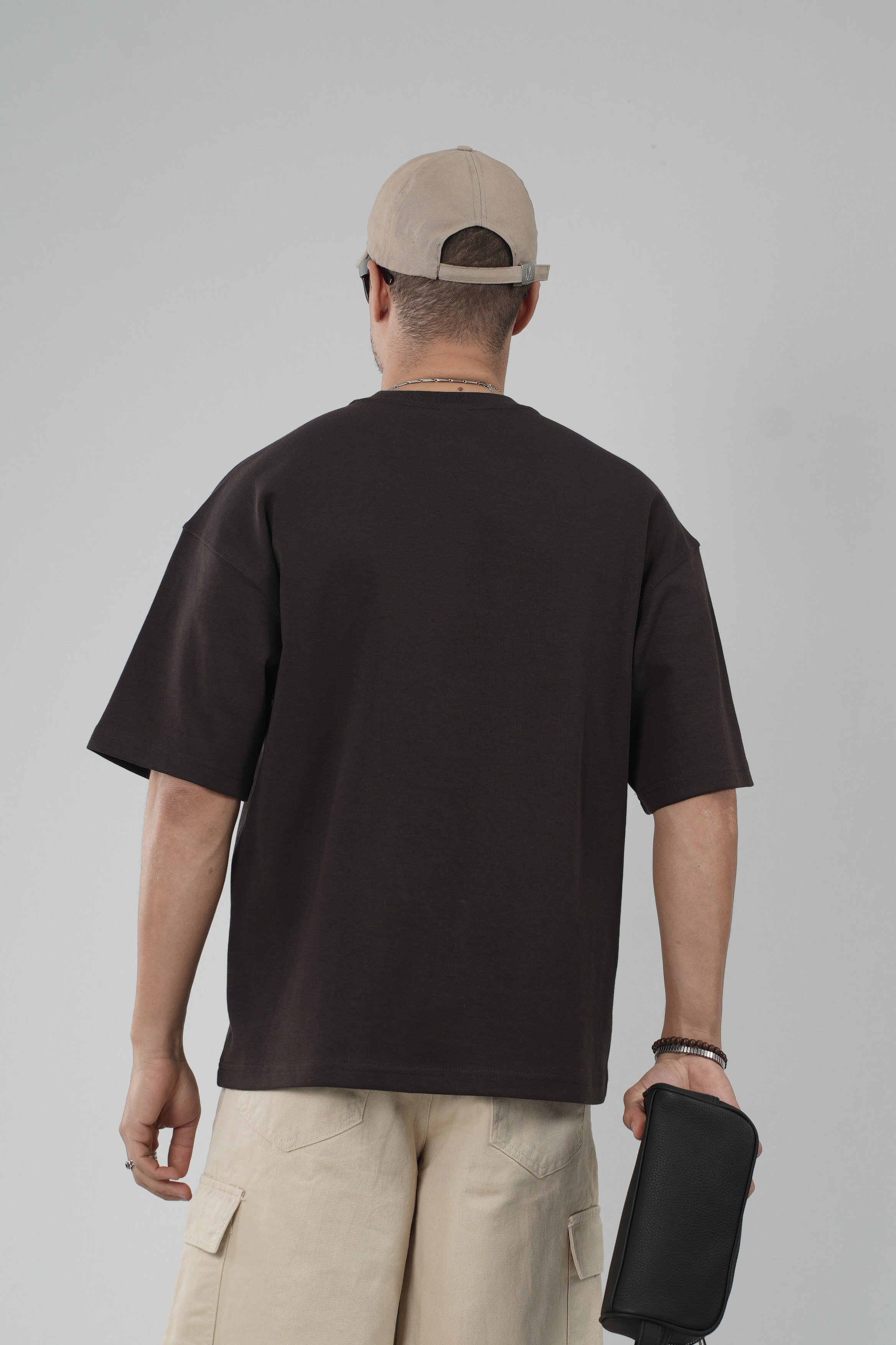 Oversize Kalıp Effective Things Yazılı Basic Tişört