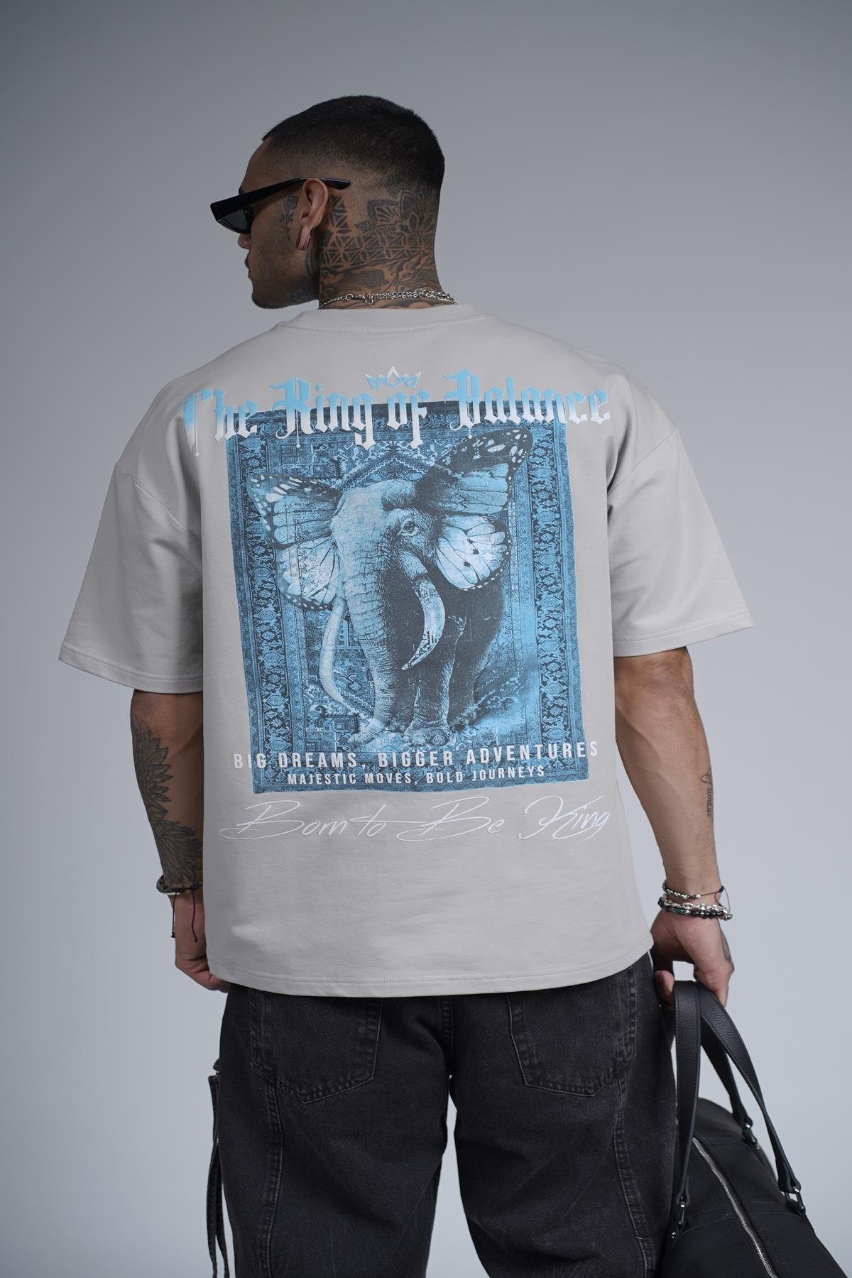 The King Of Balance Baskılı Oversize Kalıp Unisex Tişört