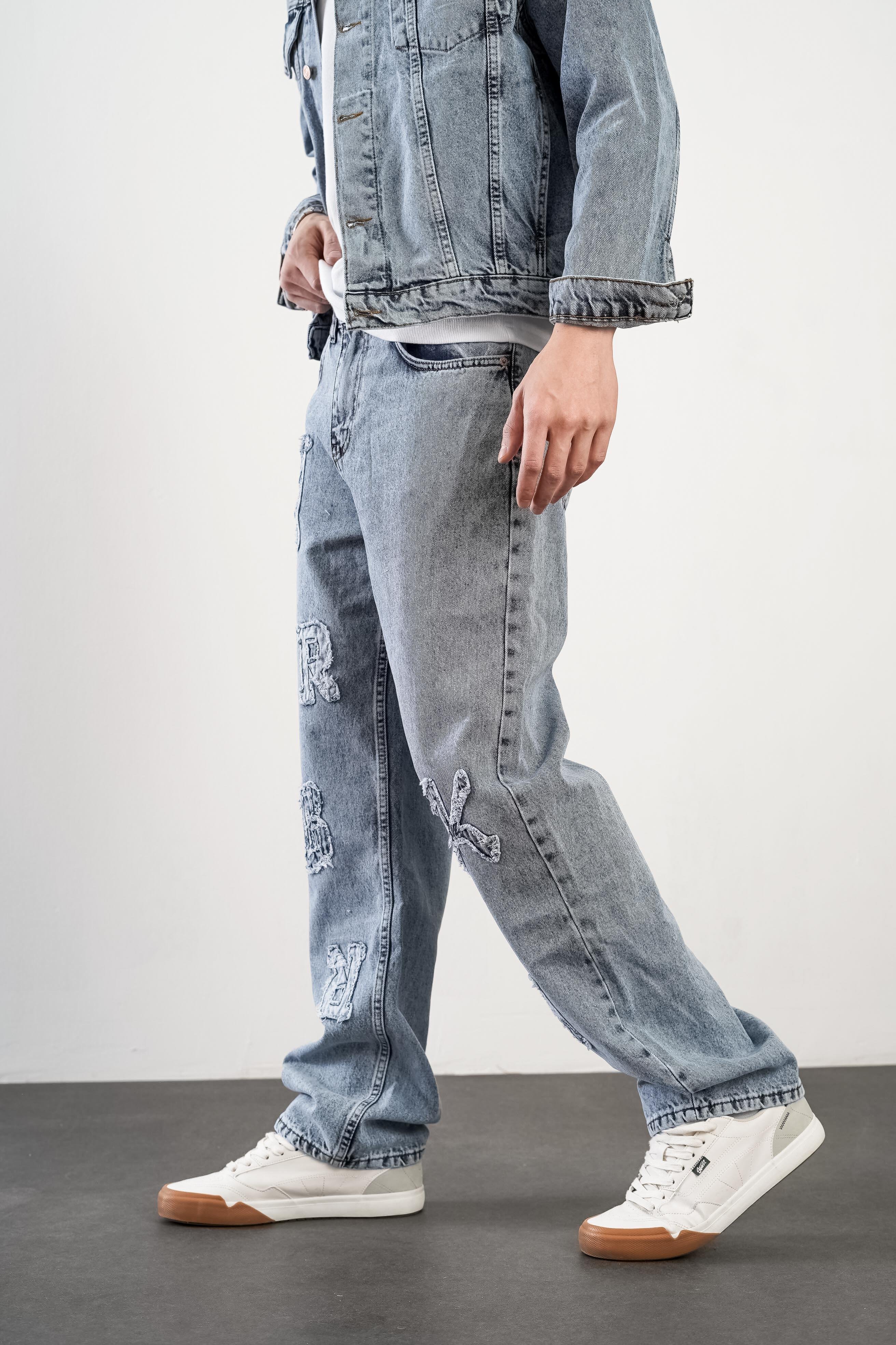 Yüksek Bel Yıkamalı Önü Harf Detaylı Baggy Kalıp Erkek Kot Pantolon