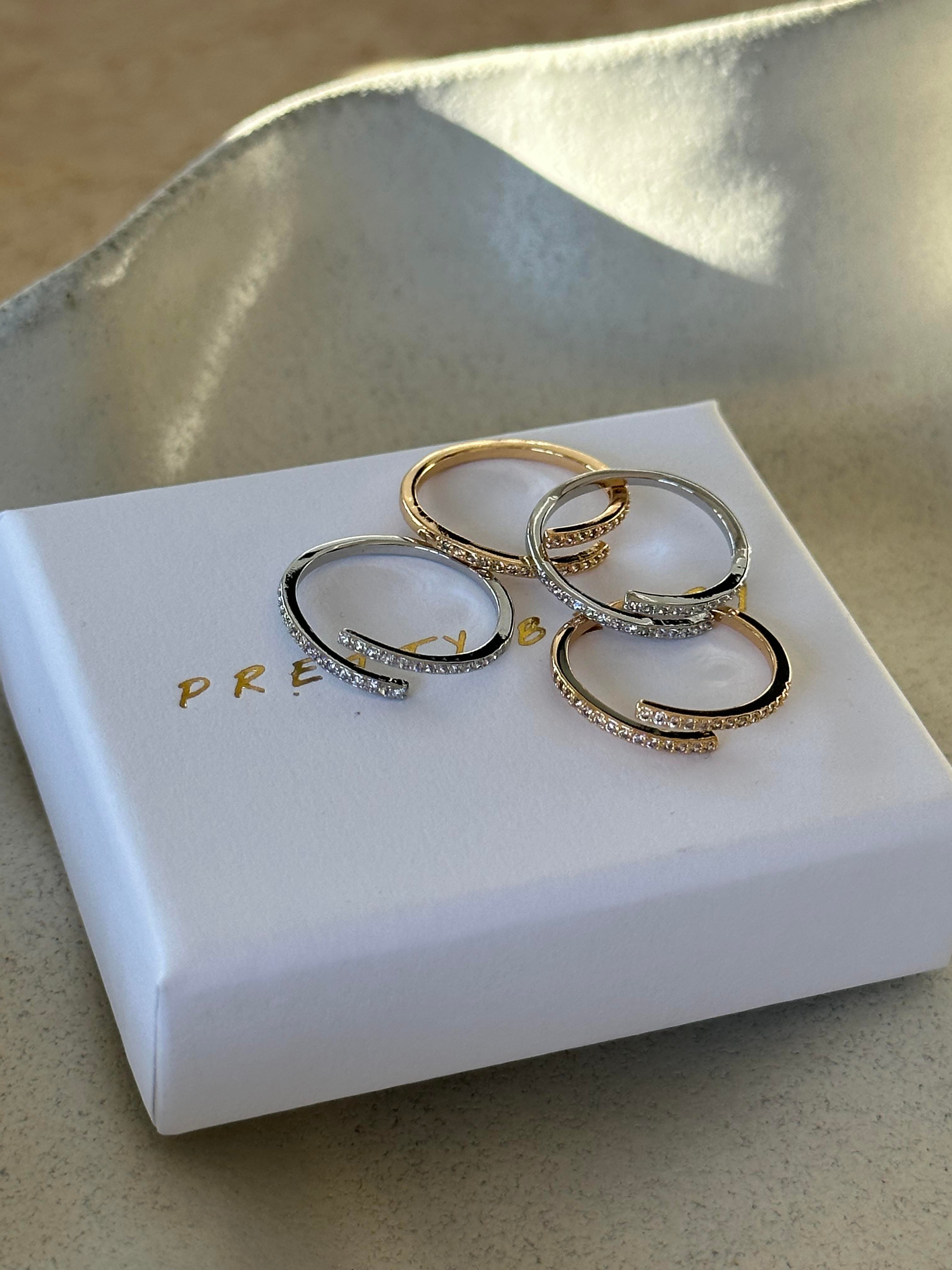 Taşlı İnce Sarmal Yüzük