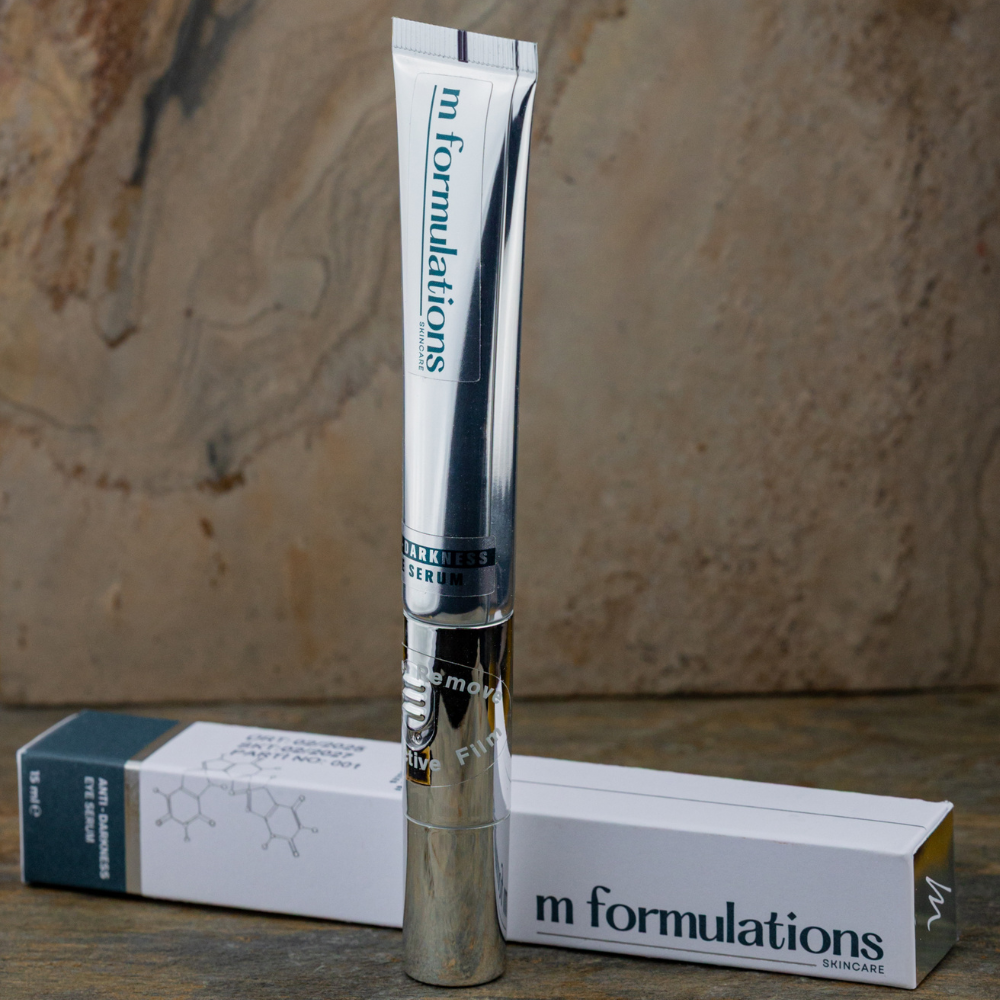 M Formulations Koyu Halka Karşıtı Göz Serumu 15Ml