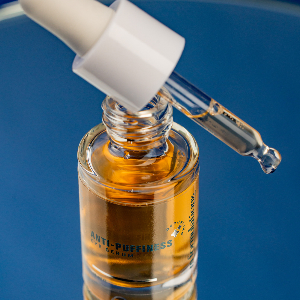 M Formulations Torbalanma Karşıtı C Vitamini İçeren Göz Serumu 15ml