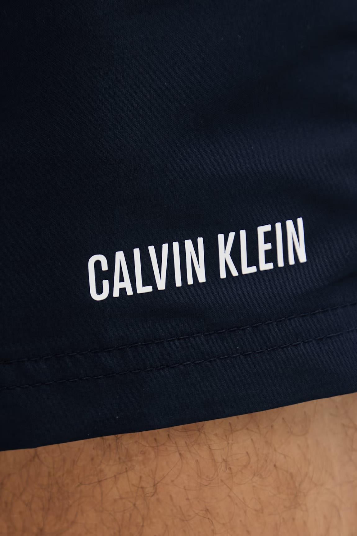 Calvin Klein Erkek Mavi Orta Boy Bağcıklı Deniz Şortu LV00N61015 