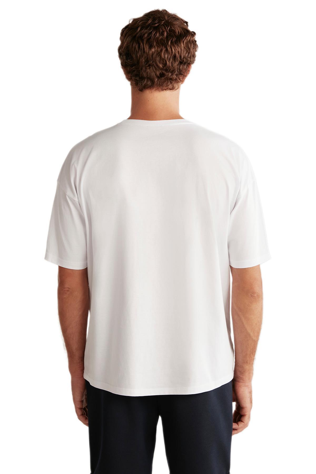 First Touch Erkek Beyaz T-Shirt