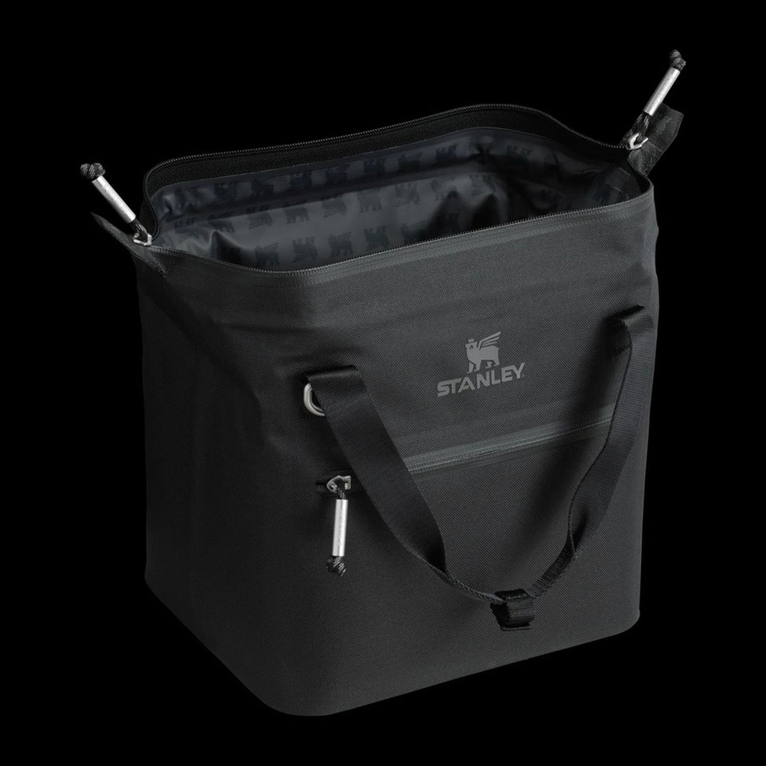 Stanley The All-Day Julienne Mini Cooler 7L / 7.4QT Black AS1013089010