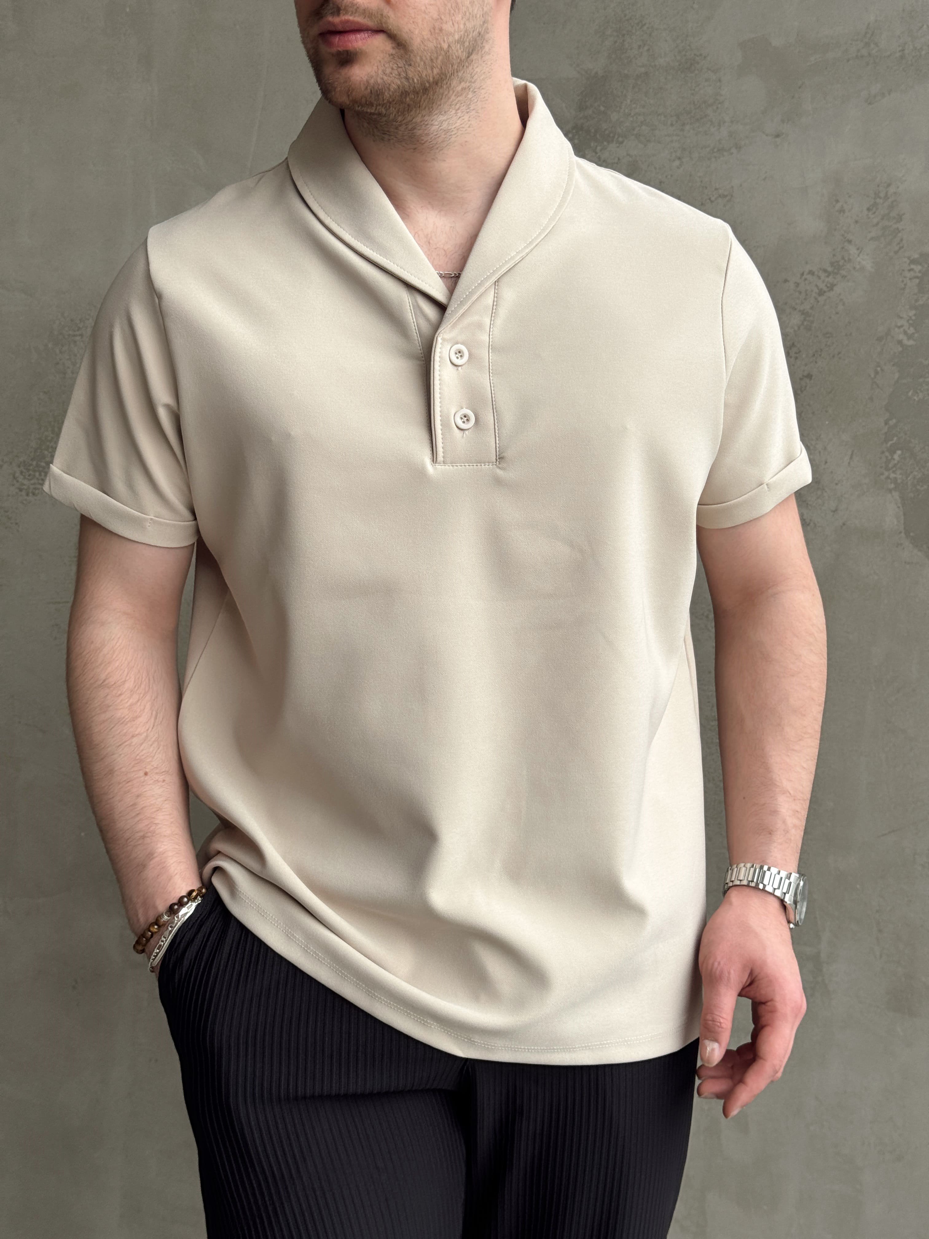 Erkek Elit Kalite Oversize Kalıp Kolu Kendiğiliğinden Katlı Düğme Detay Polo Yaka T-Shirt-Bej(E1736)Ketench