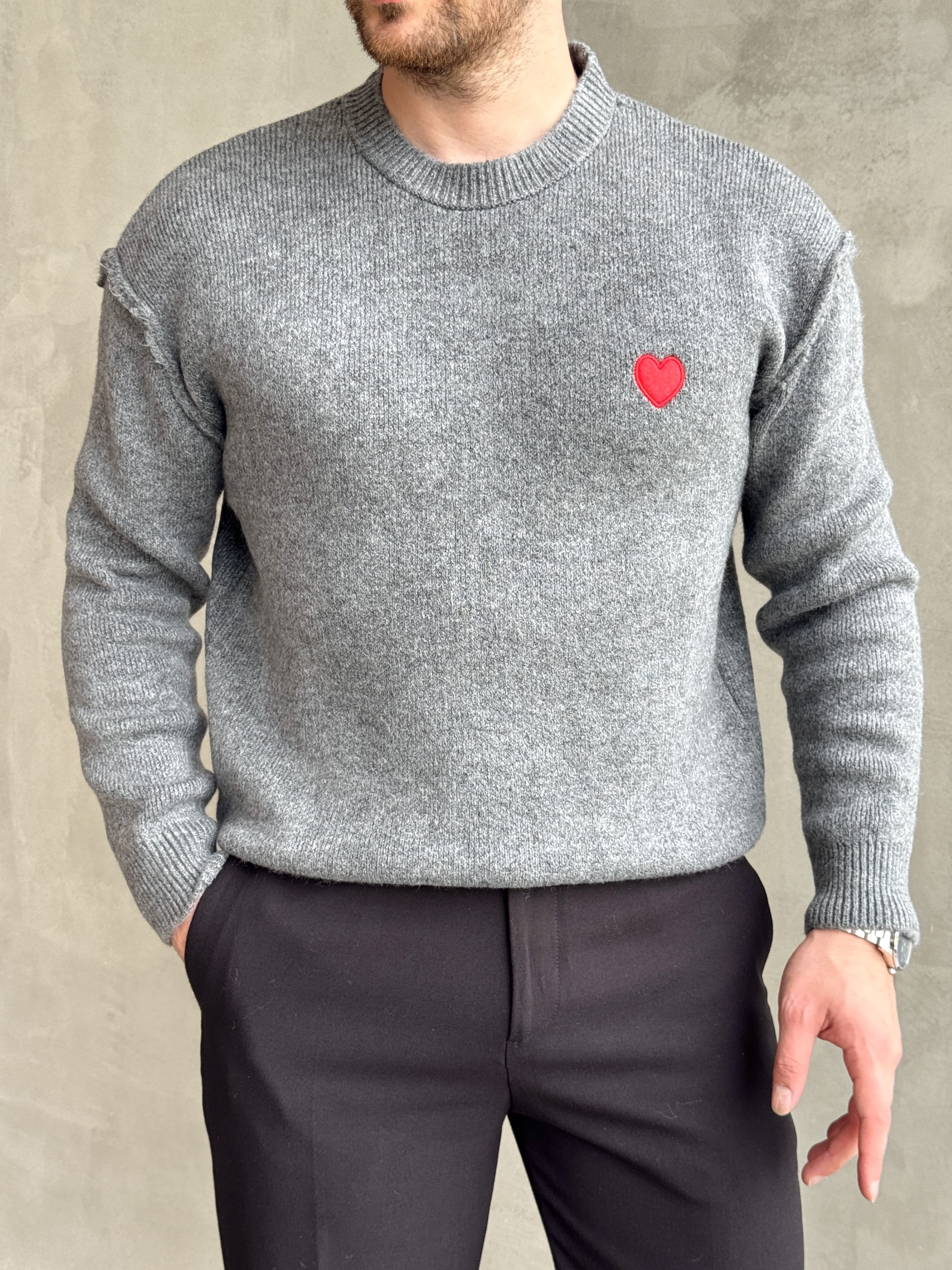 Erkek Trend Model Oversize Kalıp Pis Dikişli Kalp Nakışlı Triko Kazak-Antrasit(E1851)Ketench