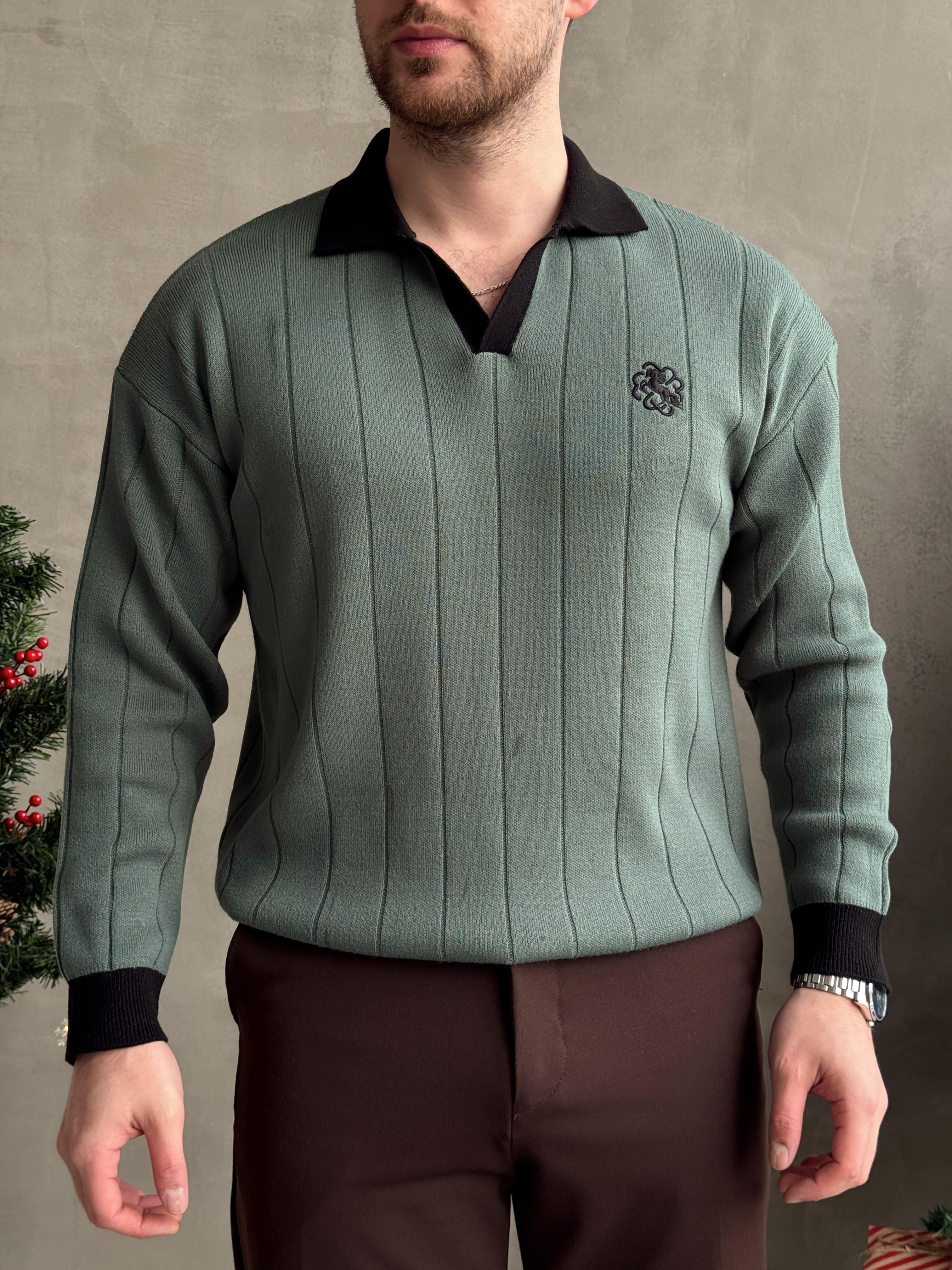 Erkek Zamansız Stil Oversize Kalıp Nakış Detaylı Polo Yaka Triko Kazak-Yeşil(E1560)Ketench