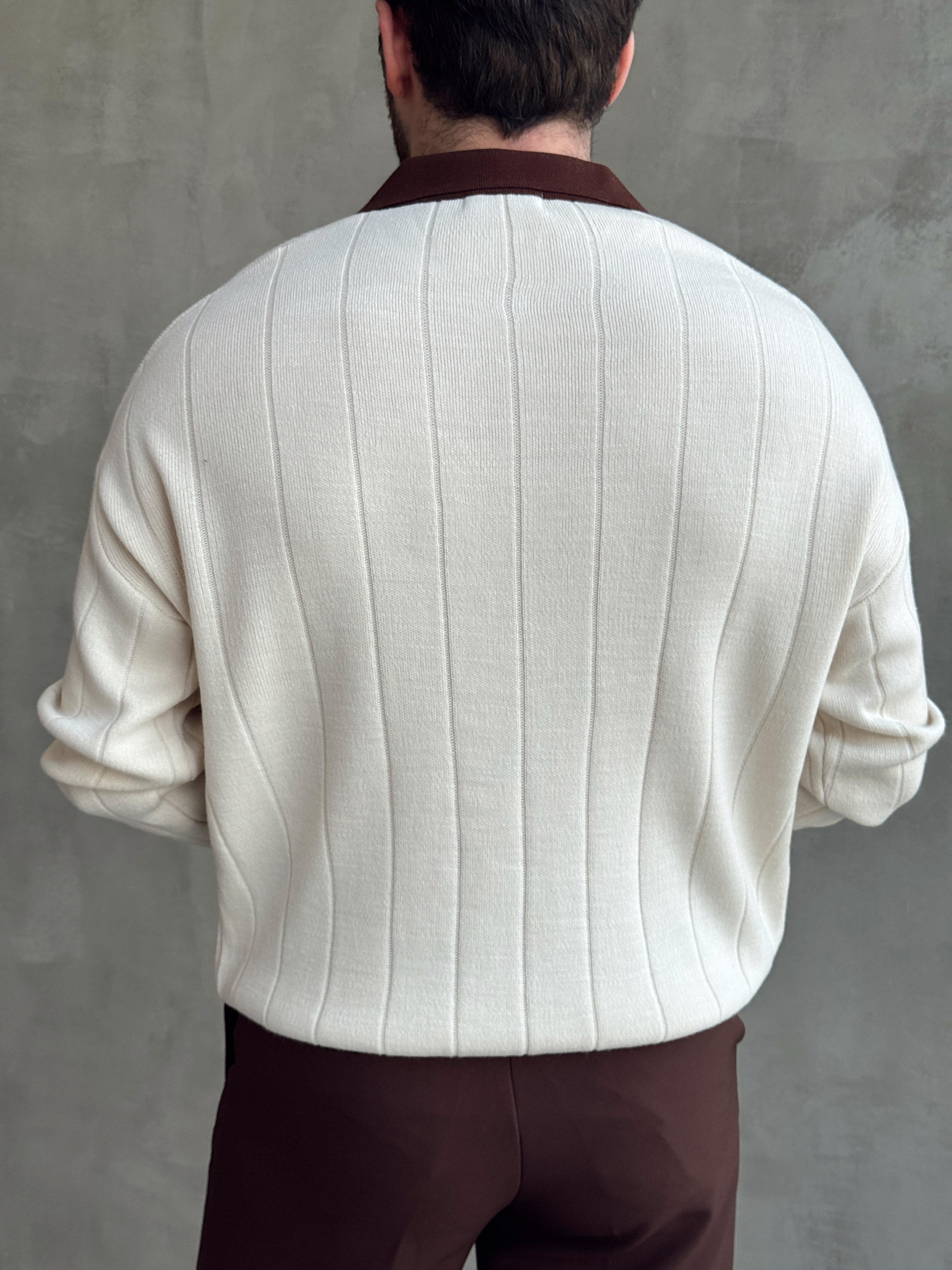 Erkek Zamansız Stil Oversize Kalıp Nakış Detaylı Polo Yaka Triko Kazak-Bej(E1560)Ketench