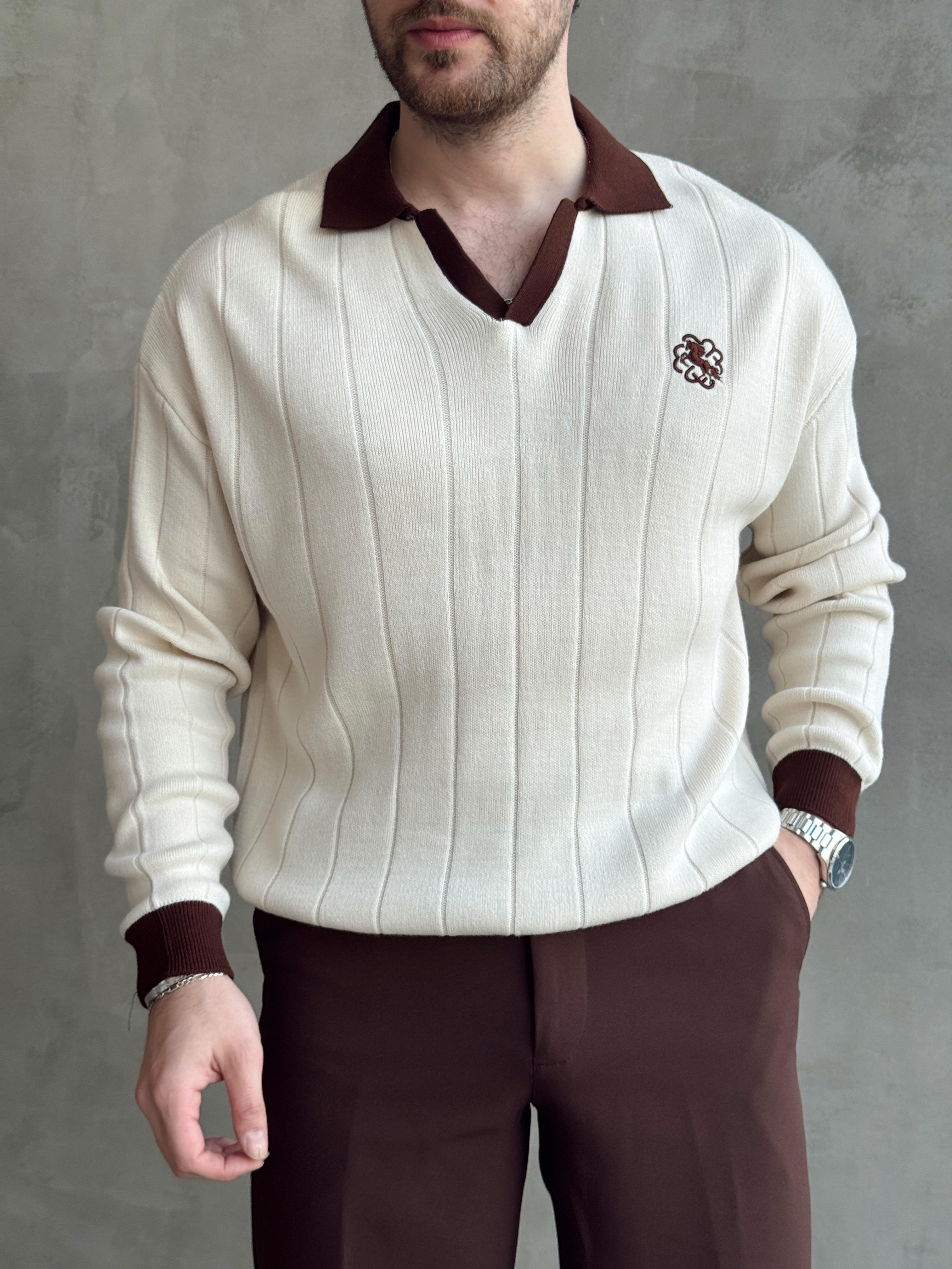 Erkek Zamansız Stil Oversize Kalıp Nakış Detaylı Polo Yaka Triko Kazak-Bej(E1560)Ketench