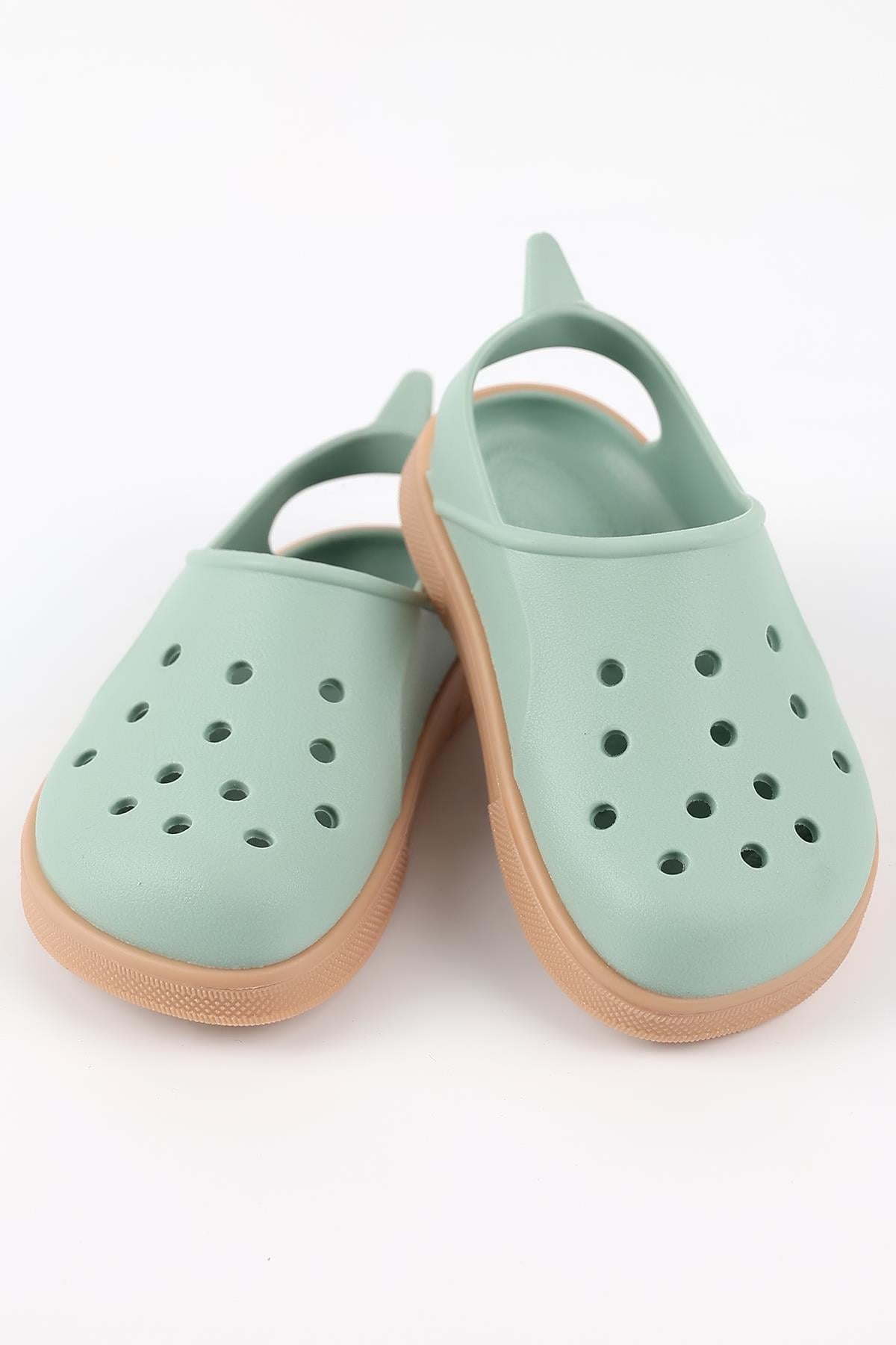 Cloggy-B 08B-20-21 Boatilus Cloggy-B PastelGreen/Beige Çocuk Sandalet