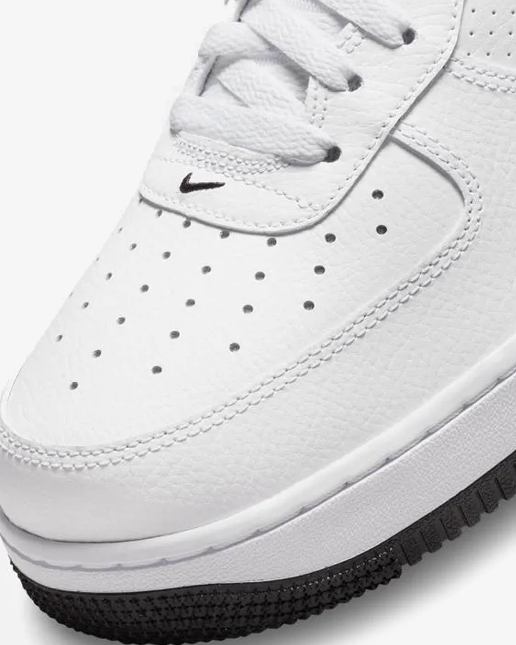 FJ4211-100-40 Nike Air Force 1 '07 Erkek Embroidered Swoosh Günlük Ayakkabı