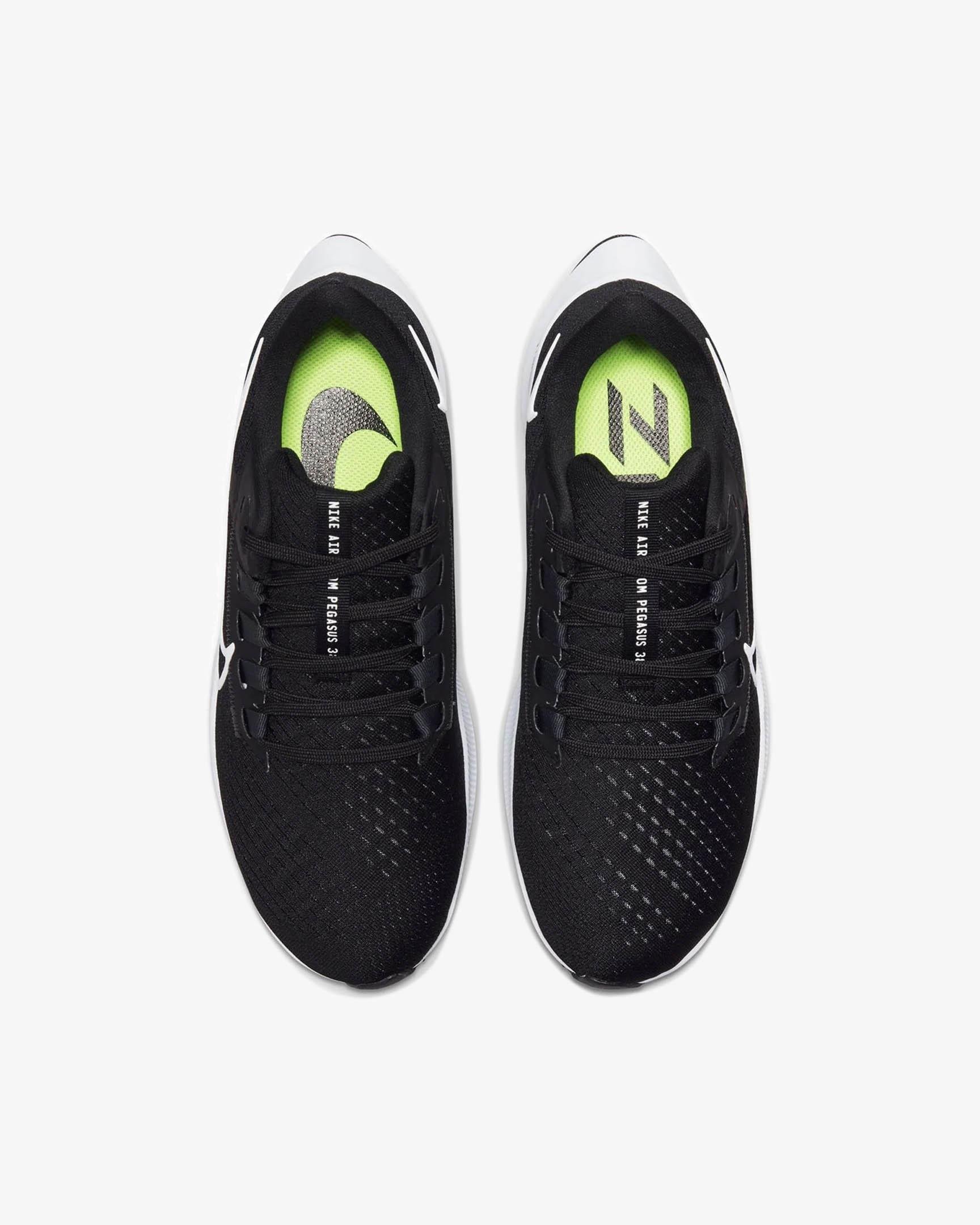 Nike CW7358-002-38 Nike Air Zoom Pegasus 38 Kadın Siyah Beyaz Koşu Ayakkabısı