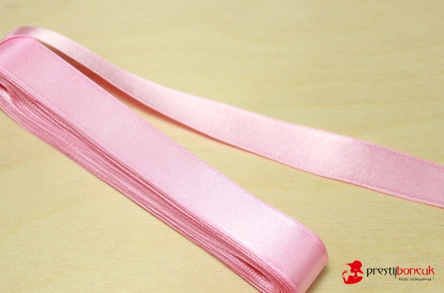 Açık Pembe Saten Kurdele 01