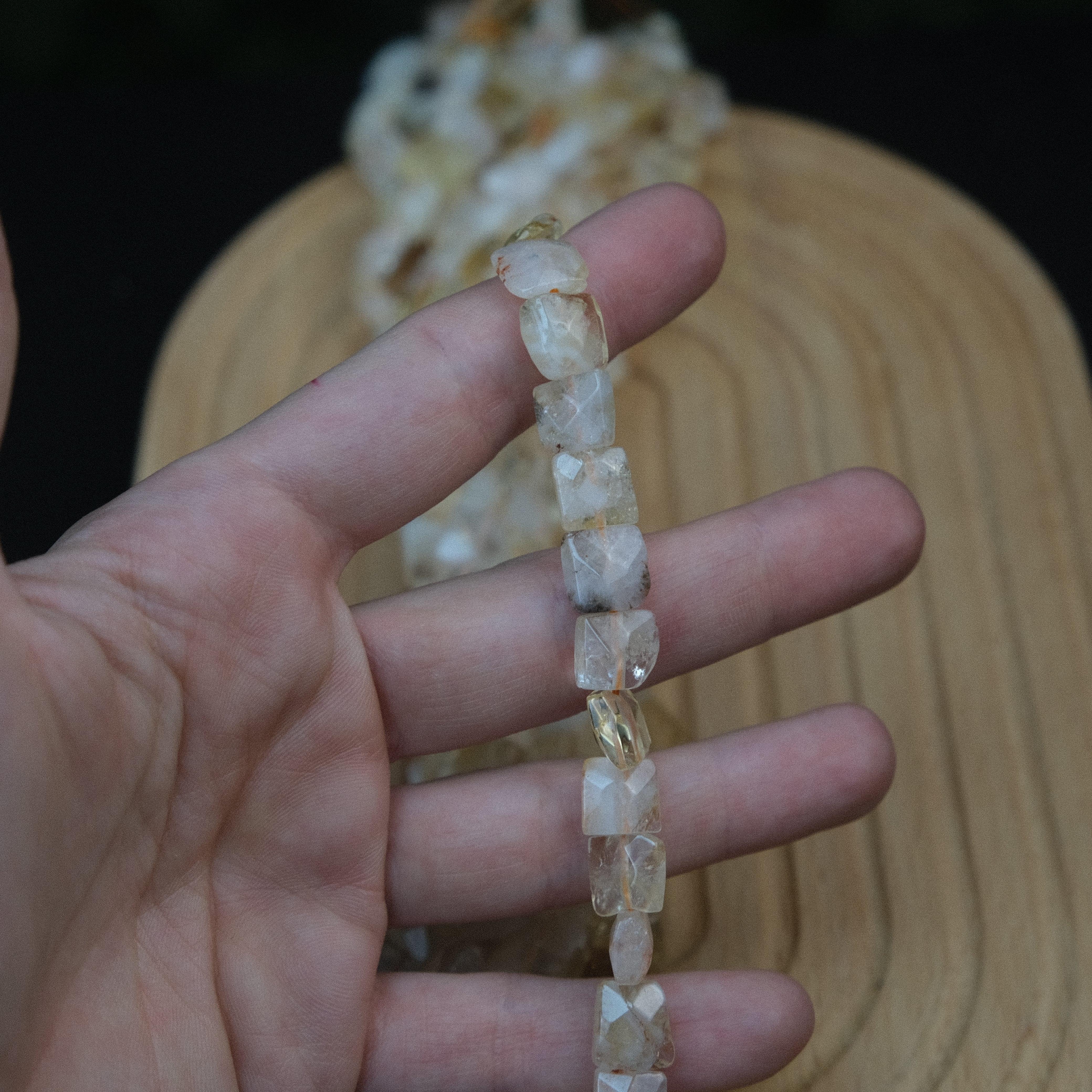 Doğal Sitrin Taşı Kare Kesim Sitrin 10 mm Fasetli Doğaltaş (1 Dizi - 39 Adet )