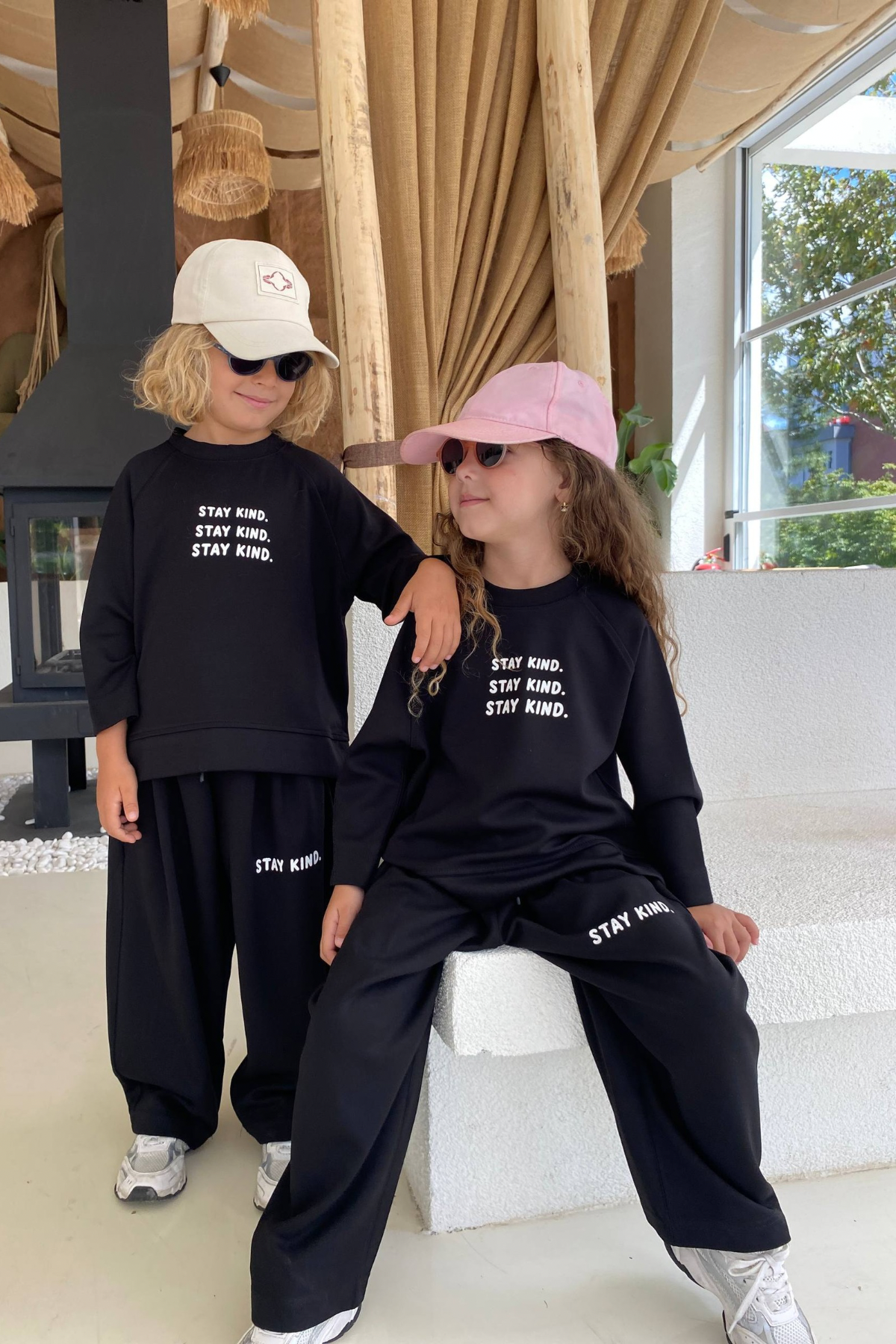 Unisex Oysho Takım- Siyah (3-10 yaş aralığı