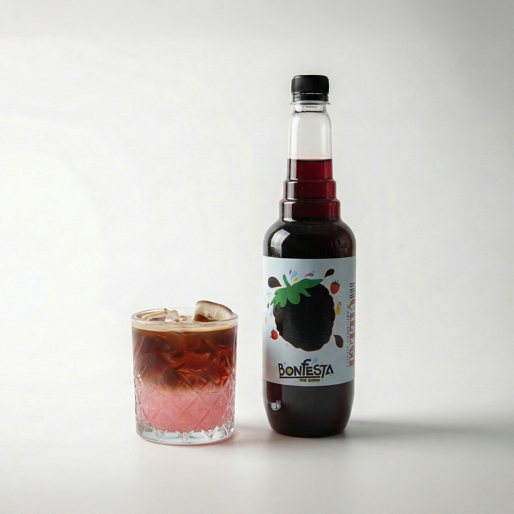 Bonfesta Çilek Şurup 750ml – Kahve Şurubu – Çilek Aromalı Şurup