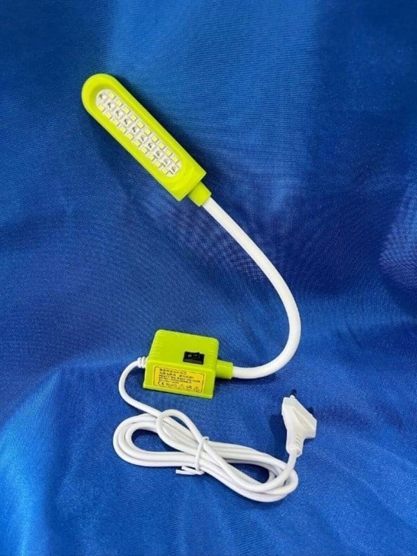 Makine Fişli Led Lamba MorBeyaz