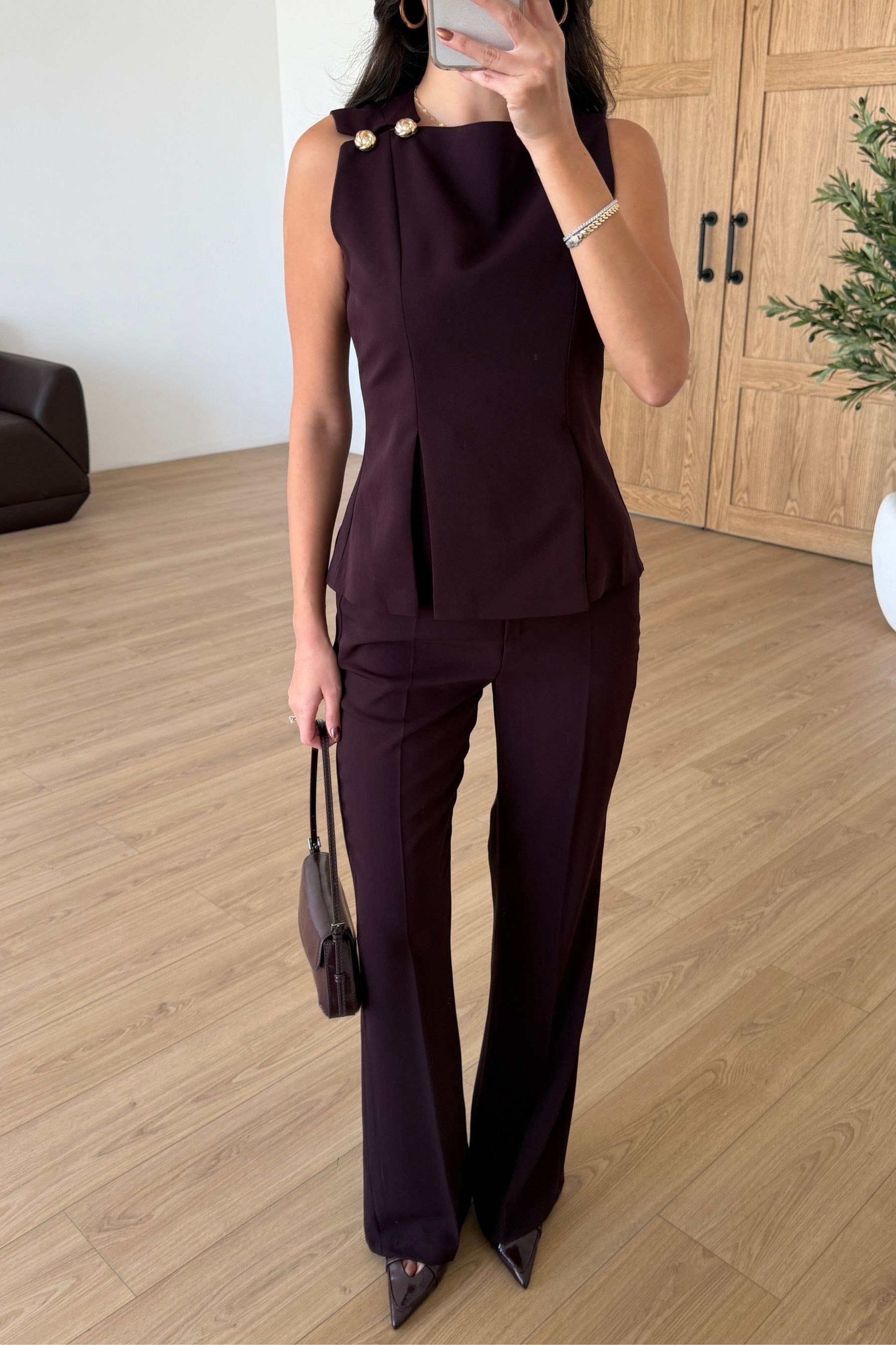 Kelly Mürdüm Gold Düğmeli Bluz Pantolon Takım