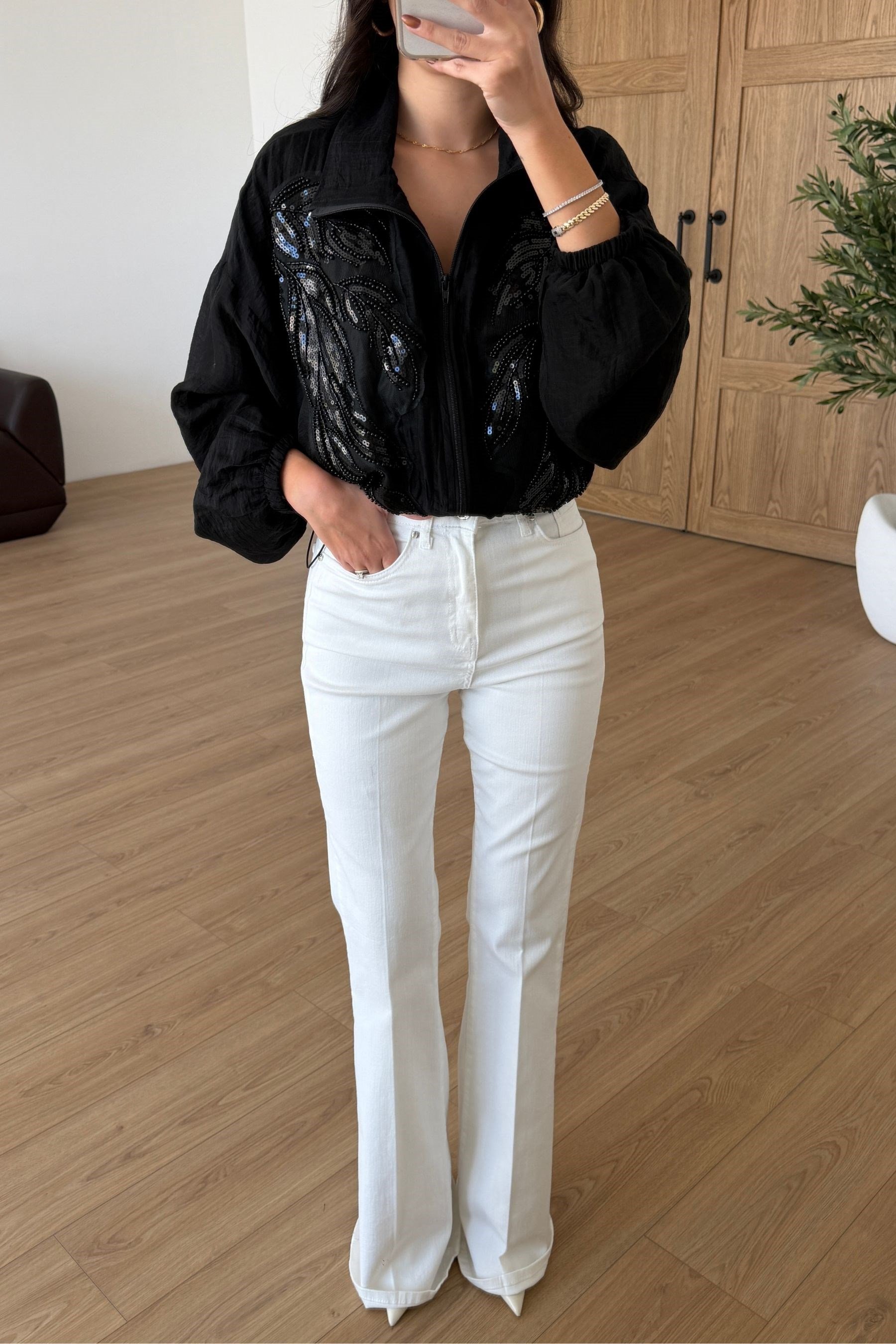Lola Beyaz İspanyol Paça Jean