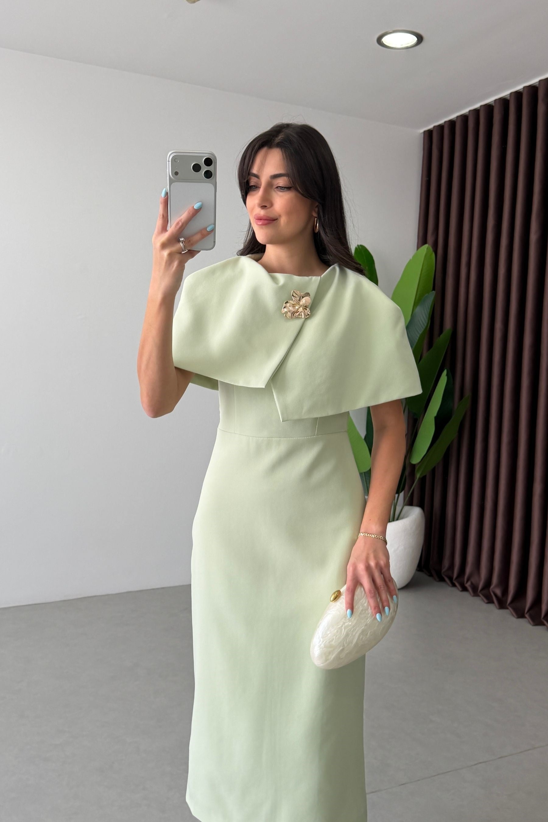 Noura Mint Toka Detay Pelerinli Elbise