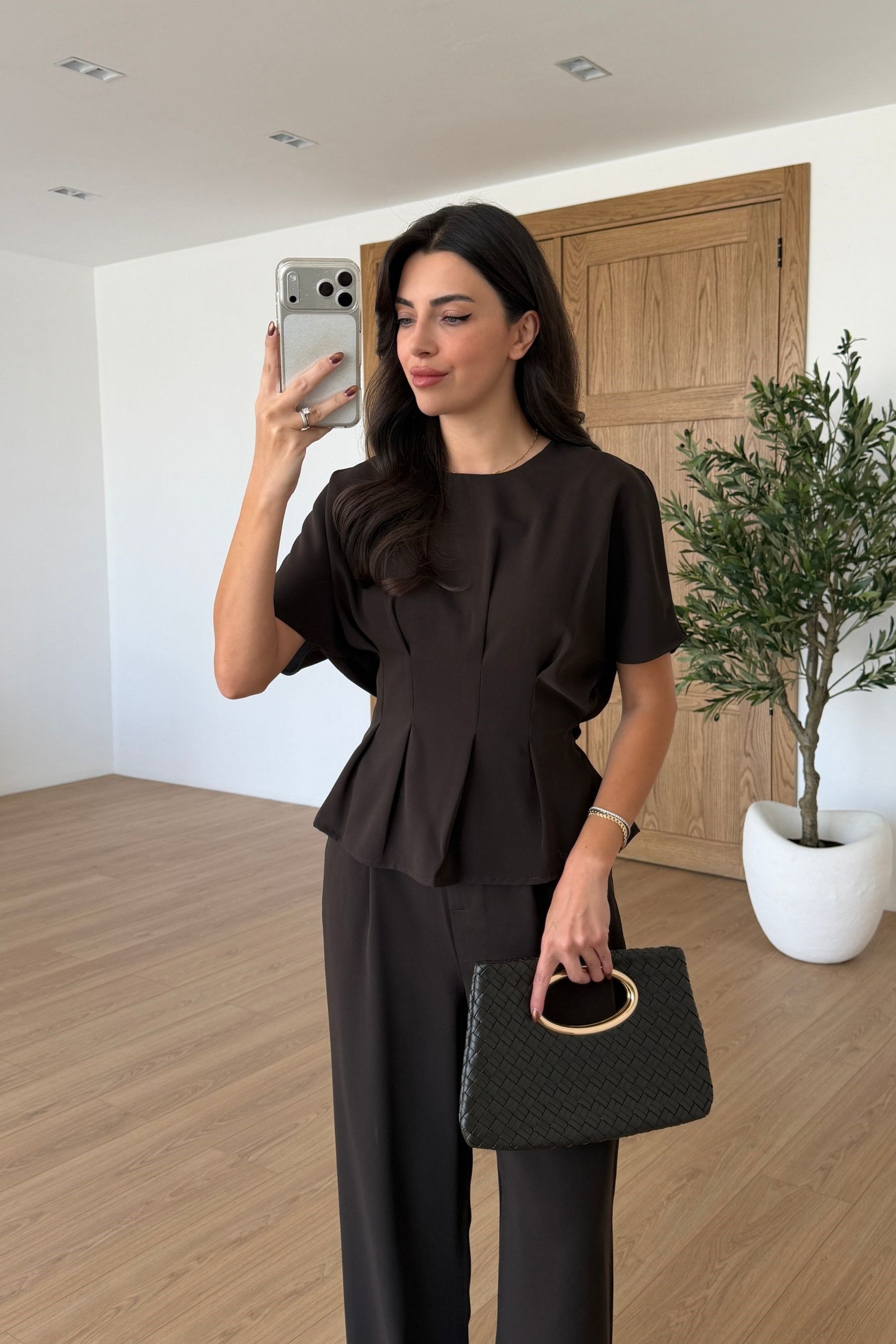 Olivia Kahve Belden Oturtmalı Krep Kumaş Takım