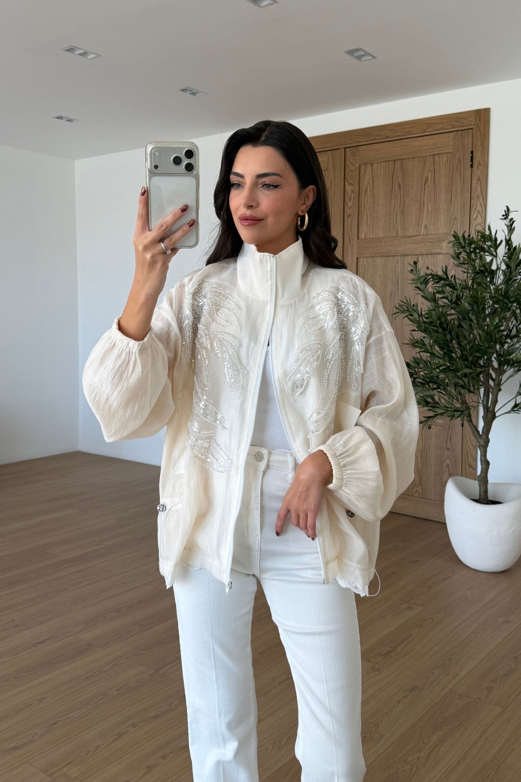 Sandra Ekru Dantelli İşlemeli Tasarım Ceket