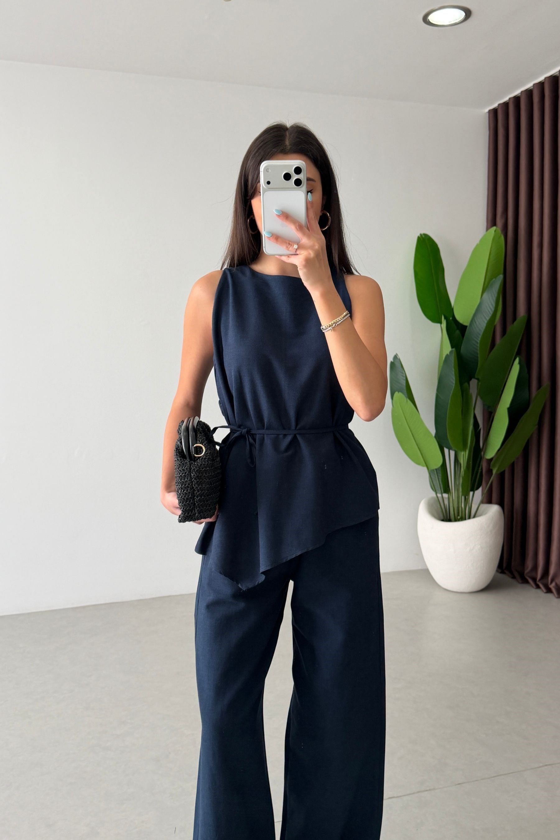 Tana Lacivert Asimetrik Bluz Pantolon Takım