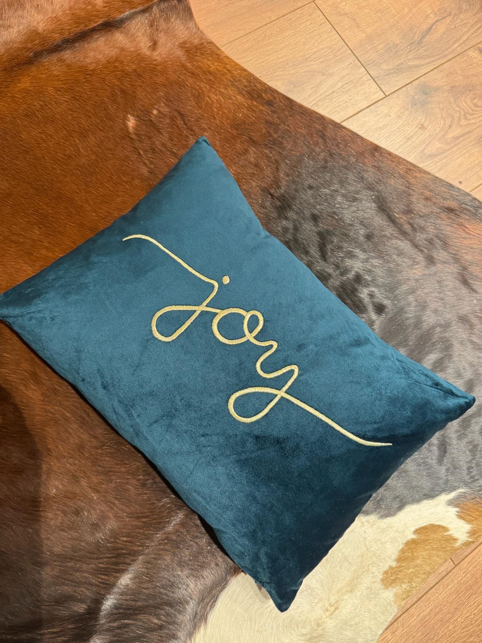 Joy İşlemeli Kırlent Kılıfı Yeşil