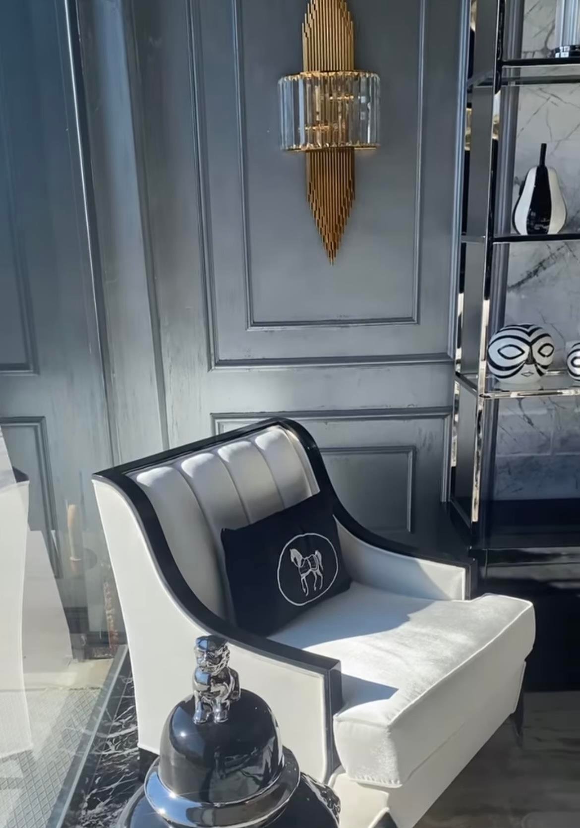 Nakışlı Fendi Model Kırlent