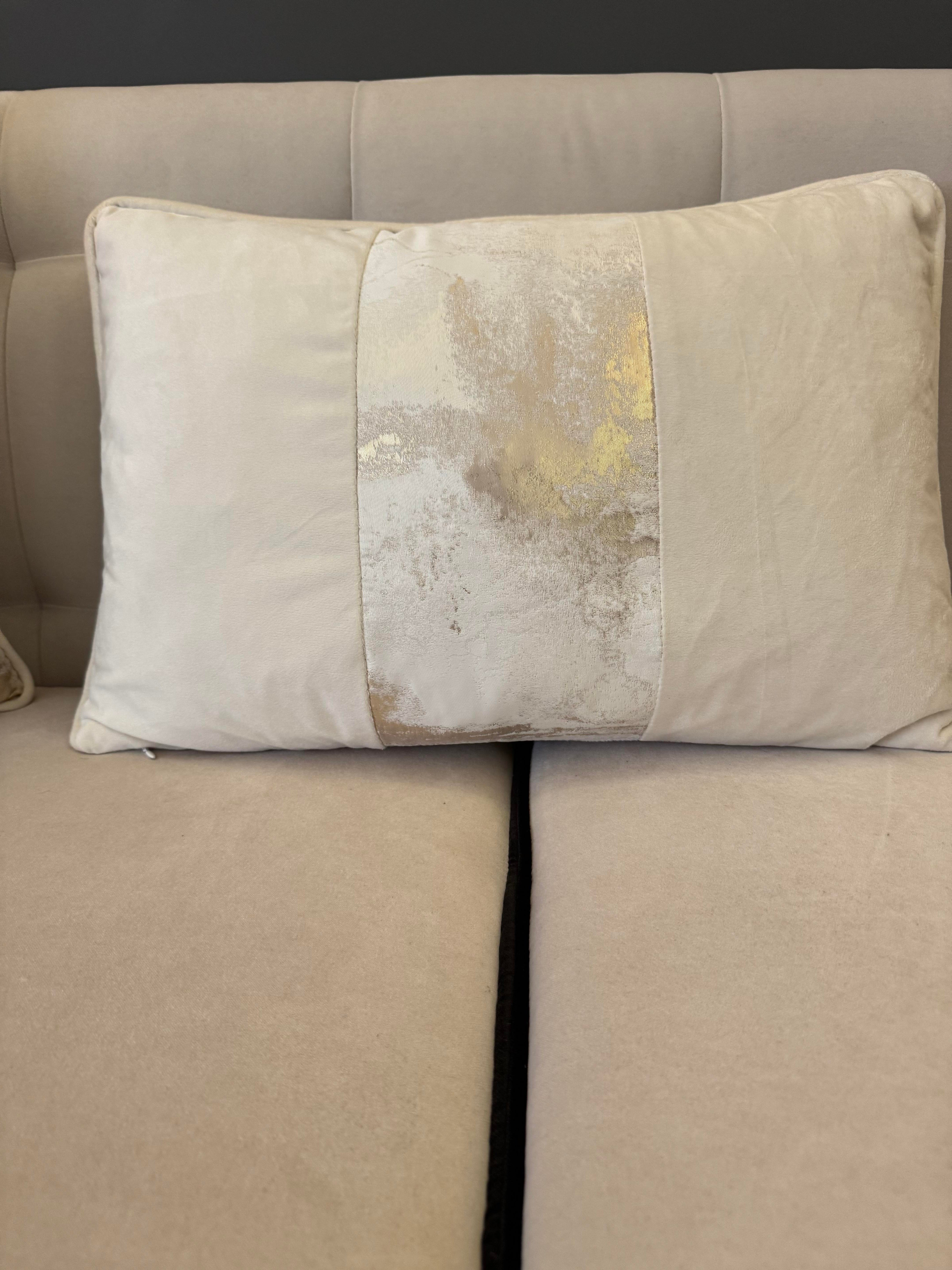 Soft Gold Desenli Kırlent Kılıfı Ekru - Gold