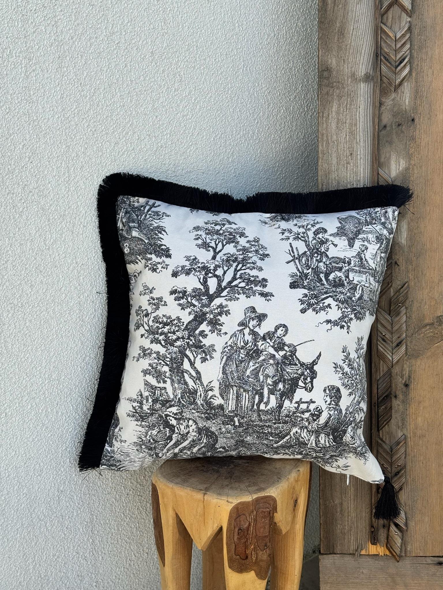Toile De Jouy Kırlent Kılıfı Siyah 