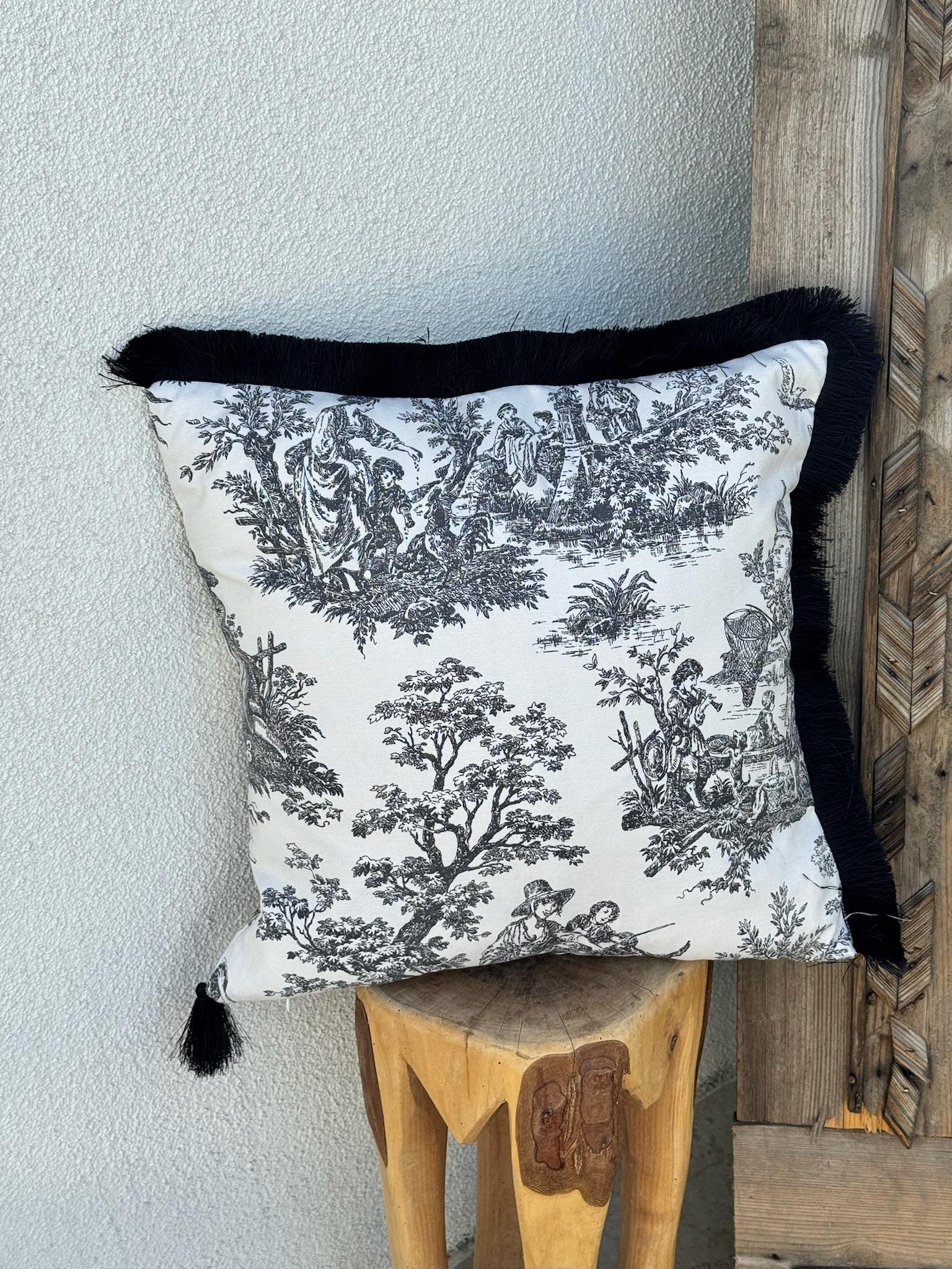 Toile De Jouy Kırlent Kılıfı Siyah 
