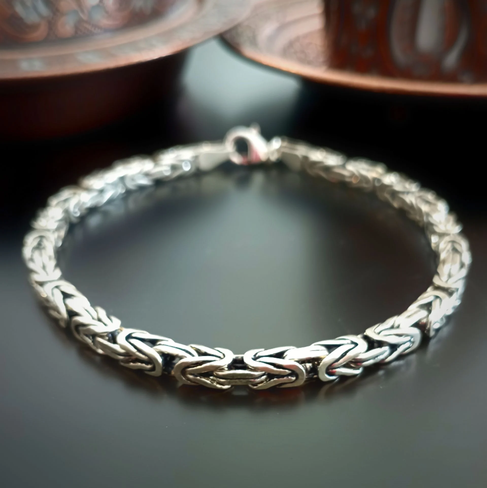 Kare Model Kral Bileklik