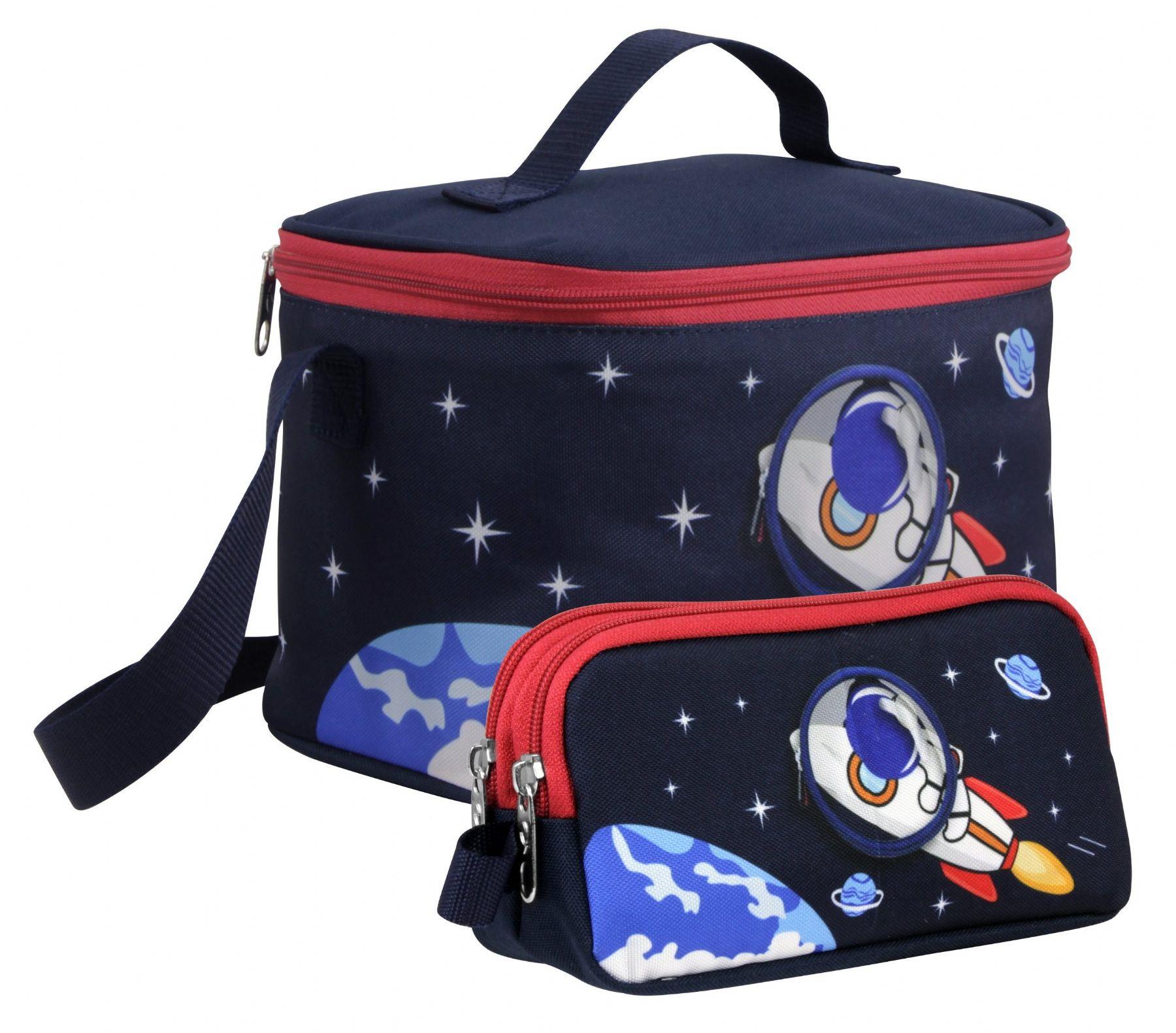 Cennec Erkek Çocuk 3D Astronot Desenli Lacivert Kırmızı Beslenme Çantası ve Kalemlik Seti