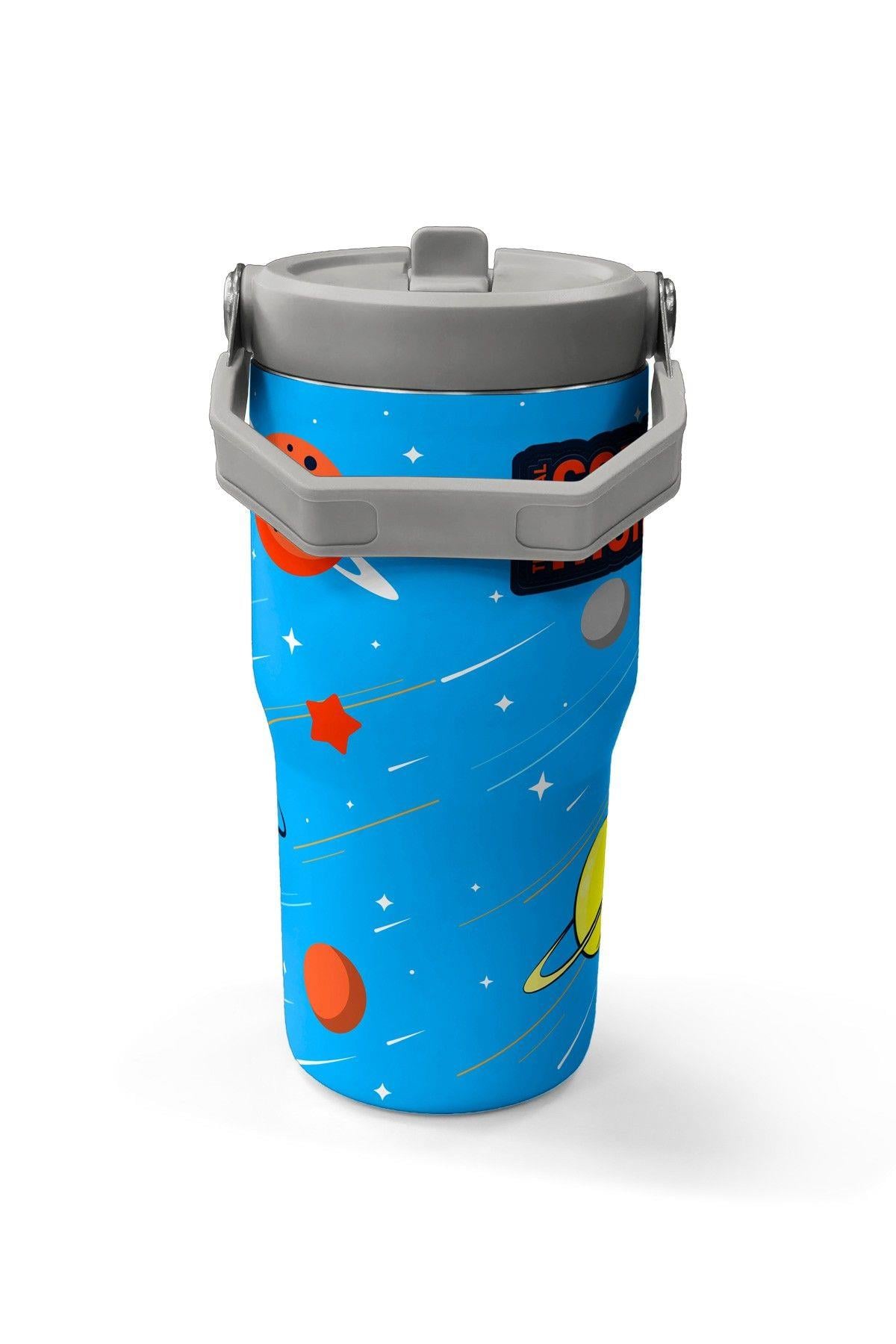 Coral High 600 ml Pipetli ve Kulplu Lacivert Mavi Astronot Desenli Erkek Çocuk Matara 38923