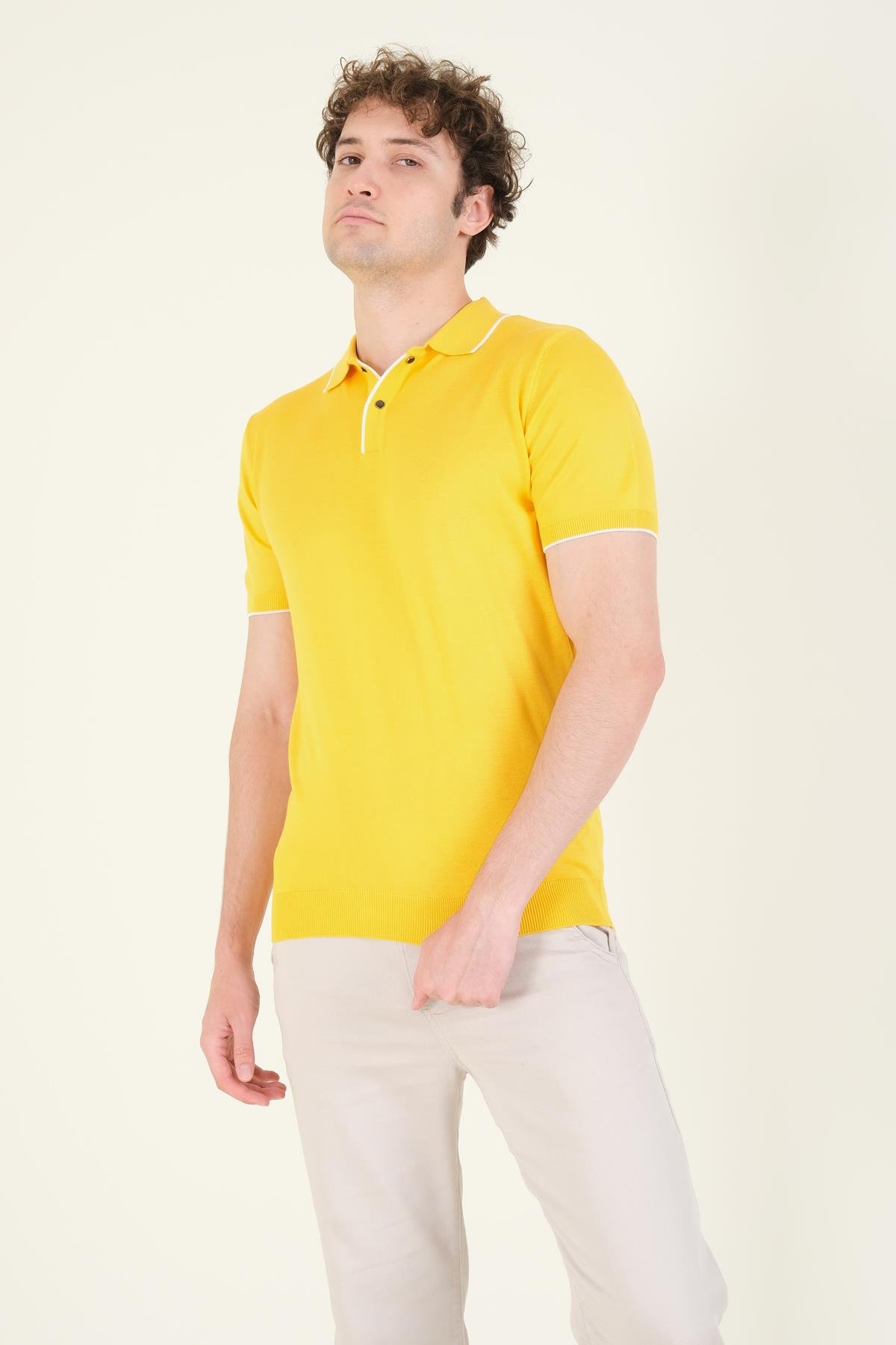 Erkek Çıtçıtlı Yaka Biyeli Merserize T-Shirt Sarı