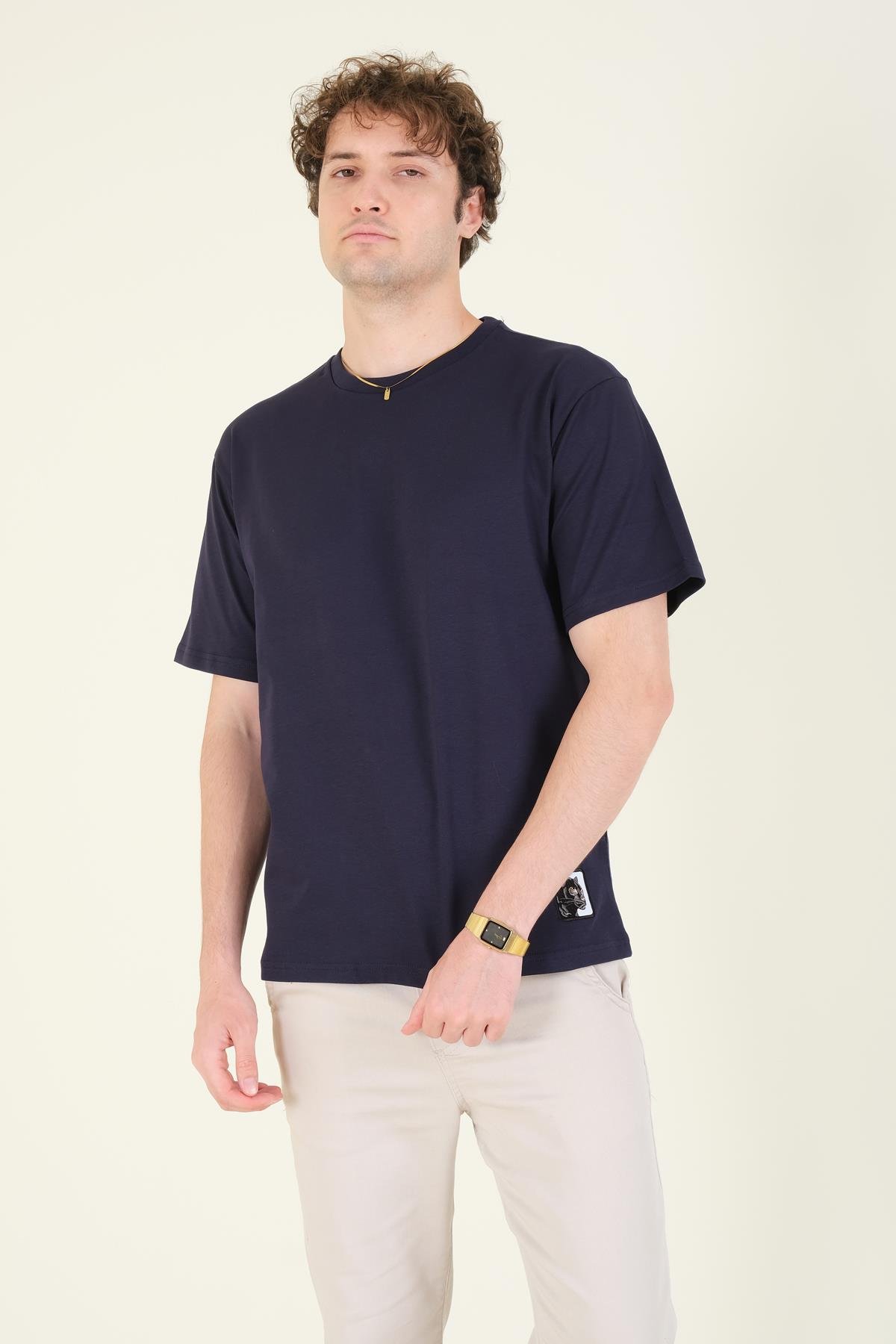 Erkek Sıfır Yaka Oversize Nakışlı T-Shirt Lacivert