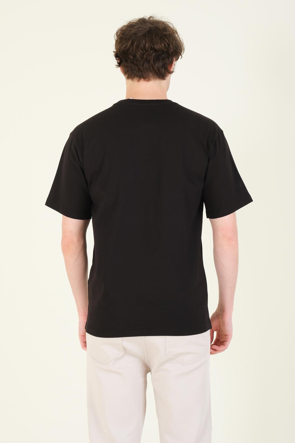 Erkek Sıfır Yaka Oversize Nakışlı T-Shirt Siyah