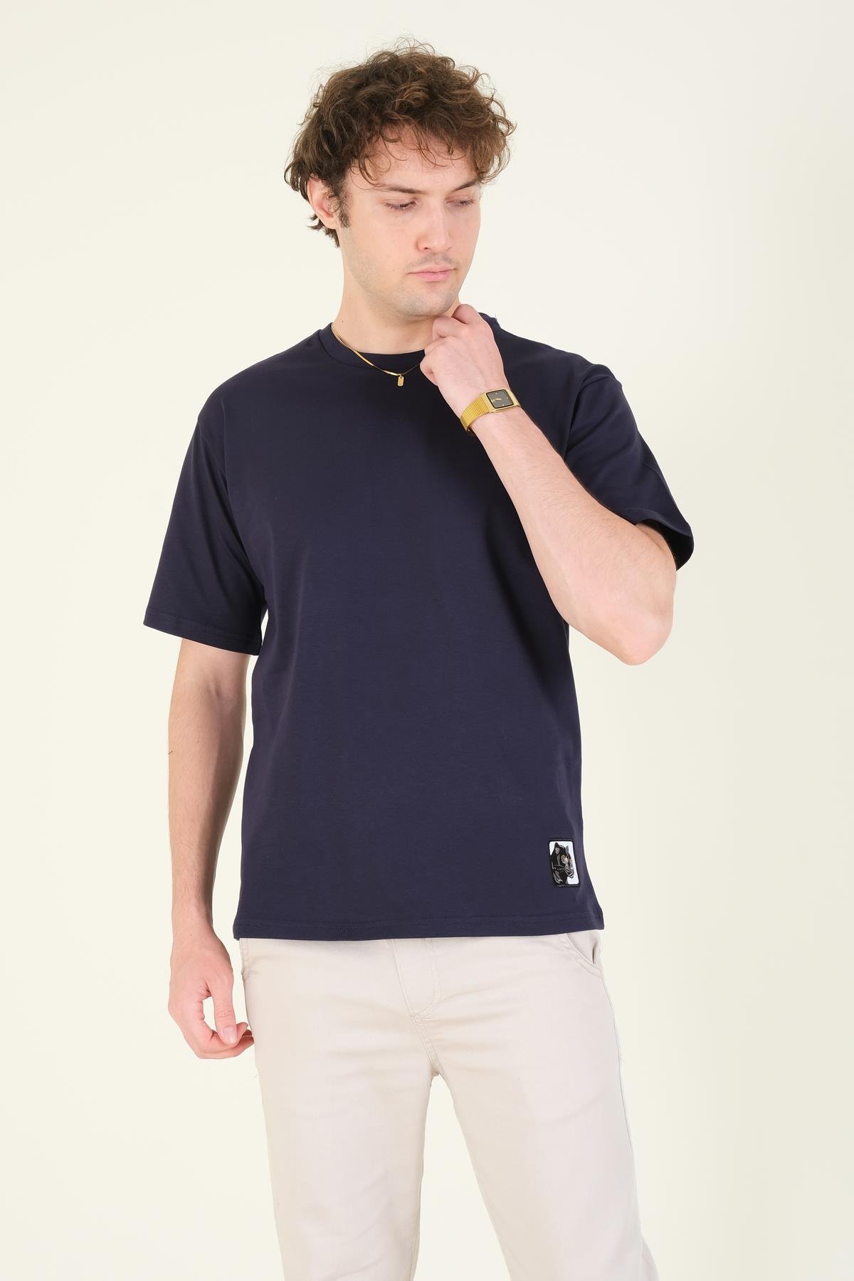 Erkek Sıfır Yaka Oversize Nakışlı T-Shirt Lacivert