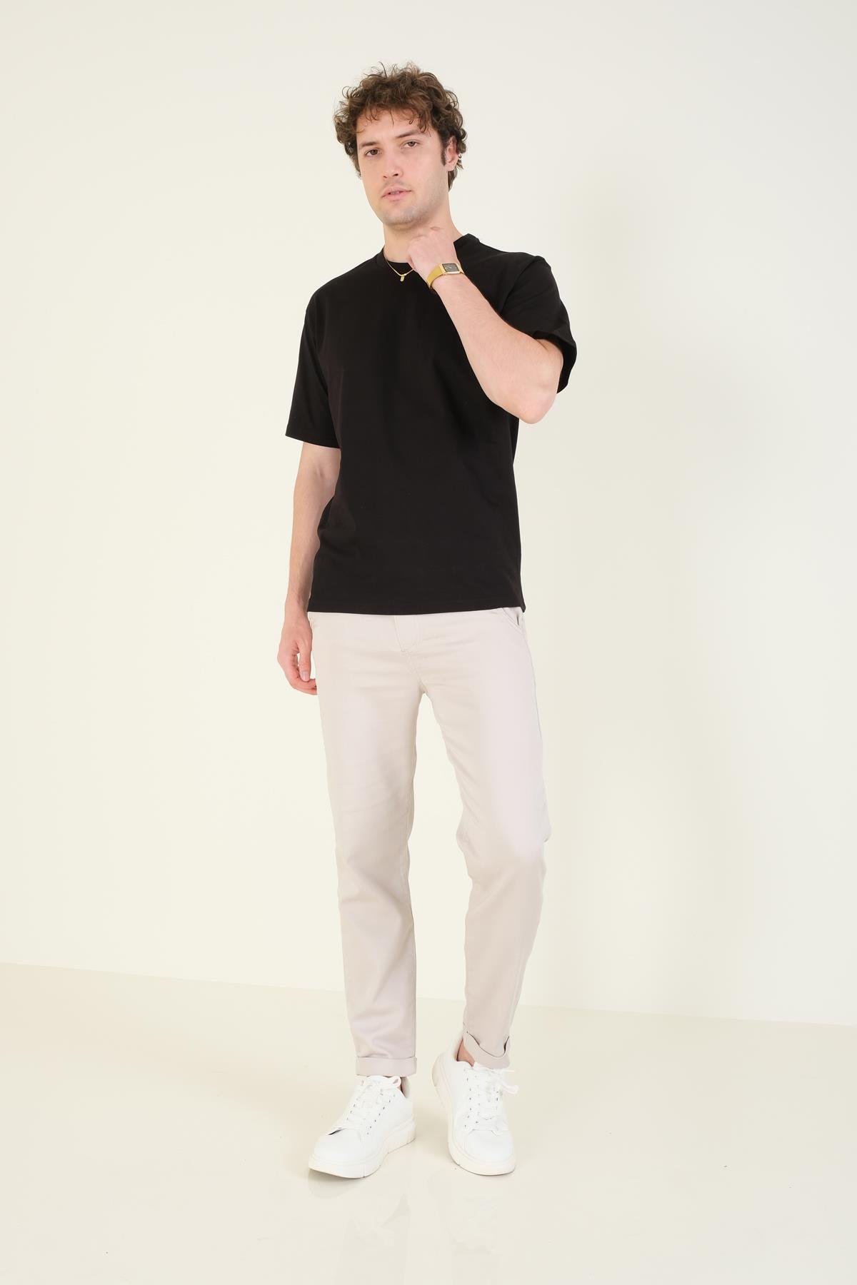 Erkek Sıfır Yaka Oversize T-Shirt Siyah