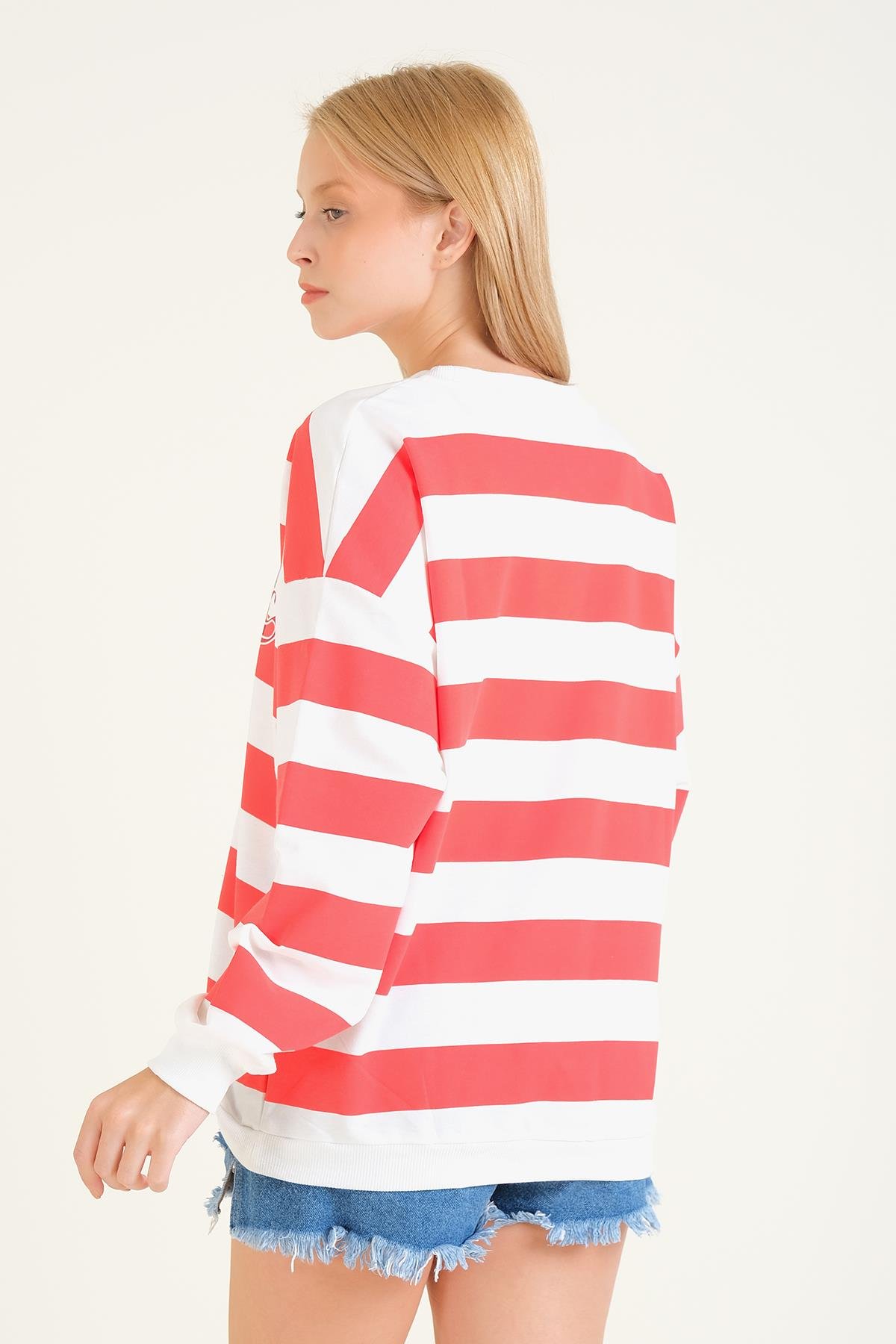 Kadın Baskılı Çizgili Oversize Sweatshirt Kırmızı