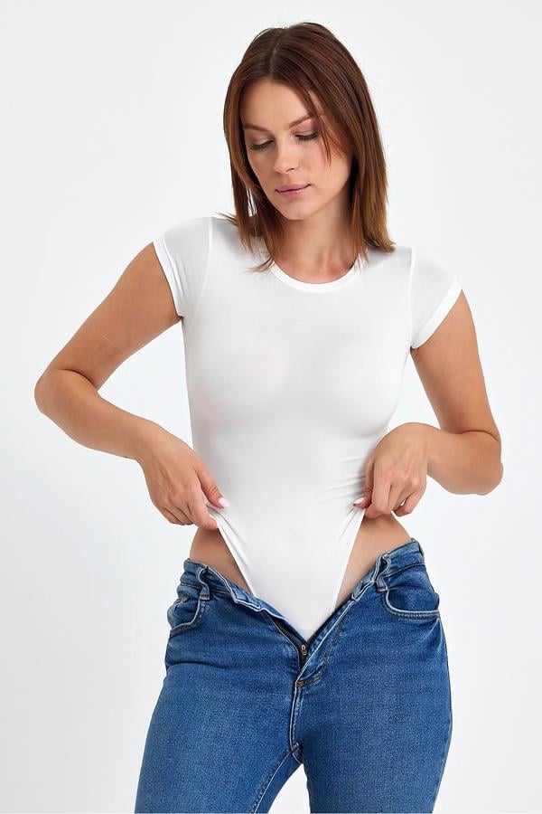 BANEGA Kadın Bisiklet Yaka Viskon Çıtçıtlı Zıbın Beyaz Body