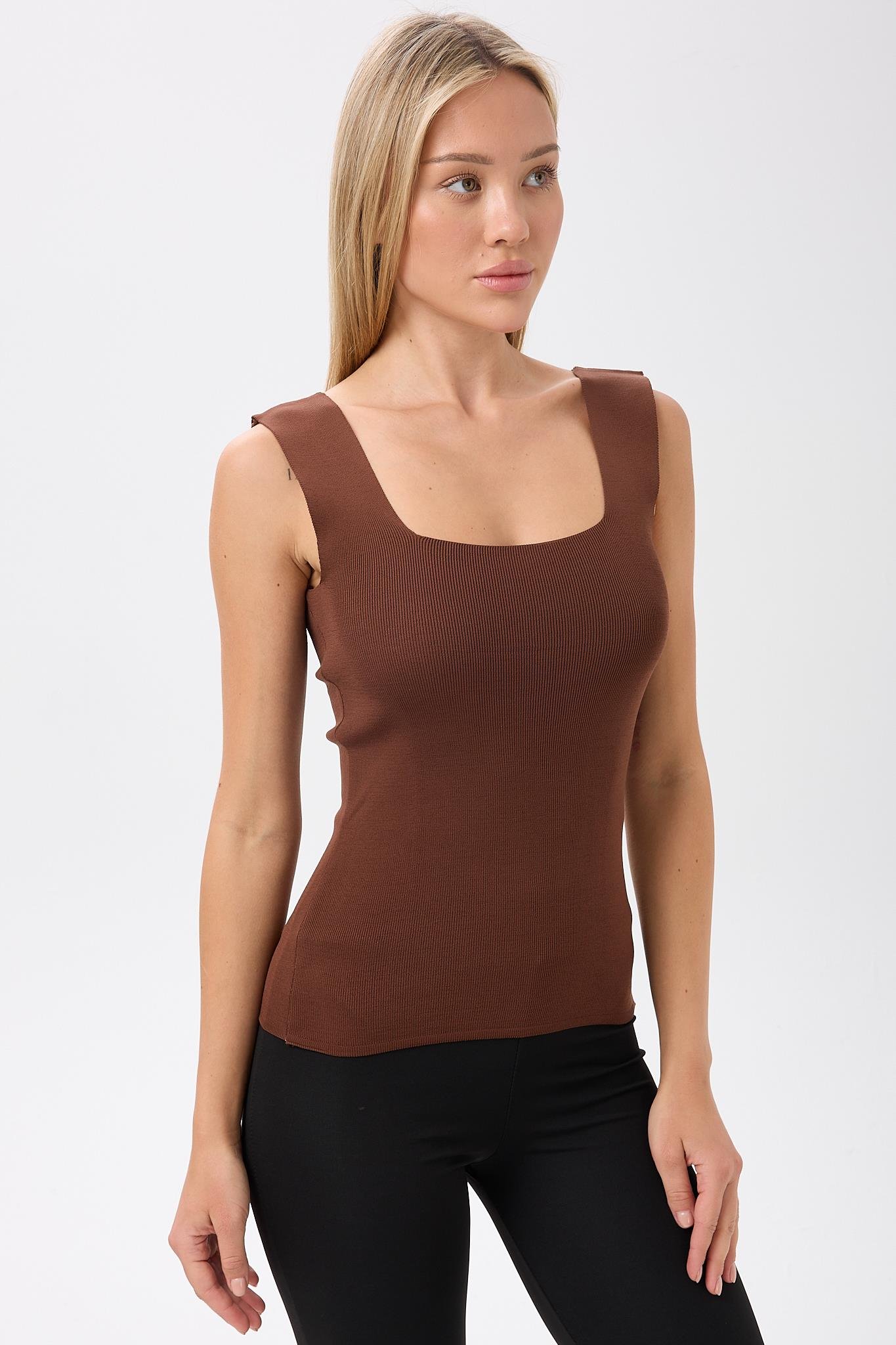 Kadın Kare Yaka Kalın  Askılı Basic Fit Kahve Rengi Bluz Crop Top