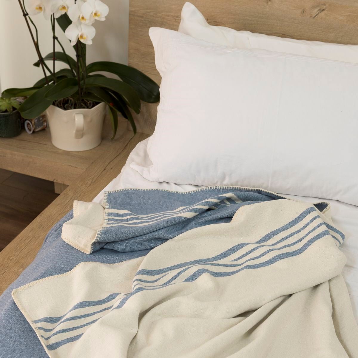 Krem Sultan Throw Air Blue