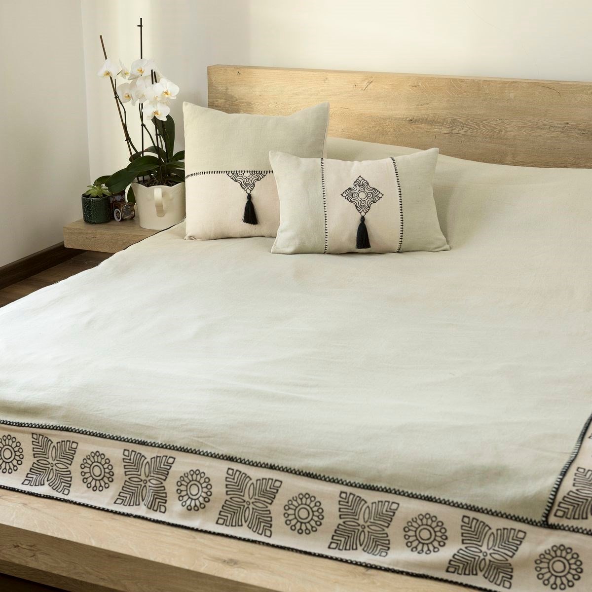 Nadide Throw Green - Taupe
