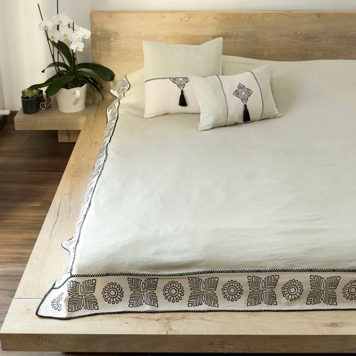 Nadide Throw Green - Taupe