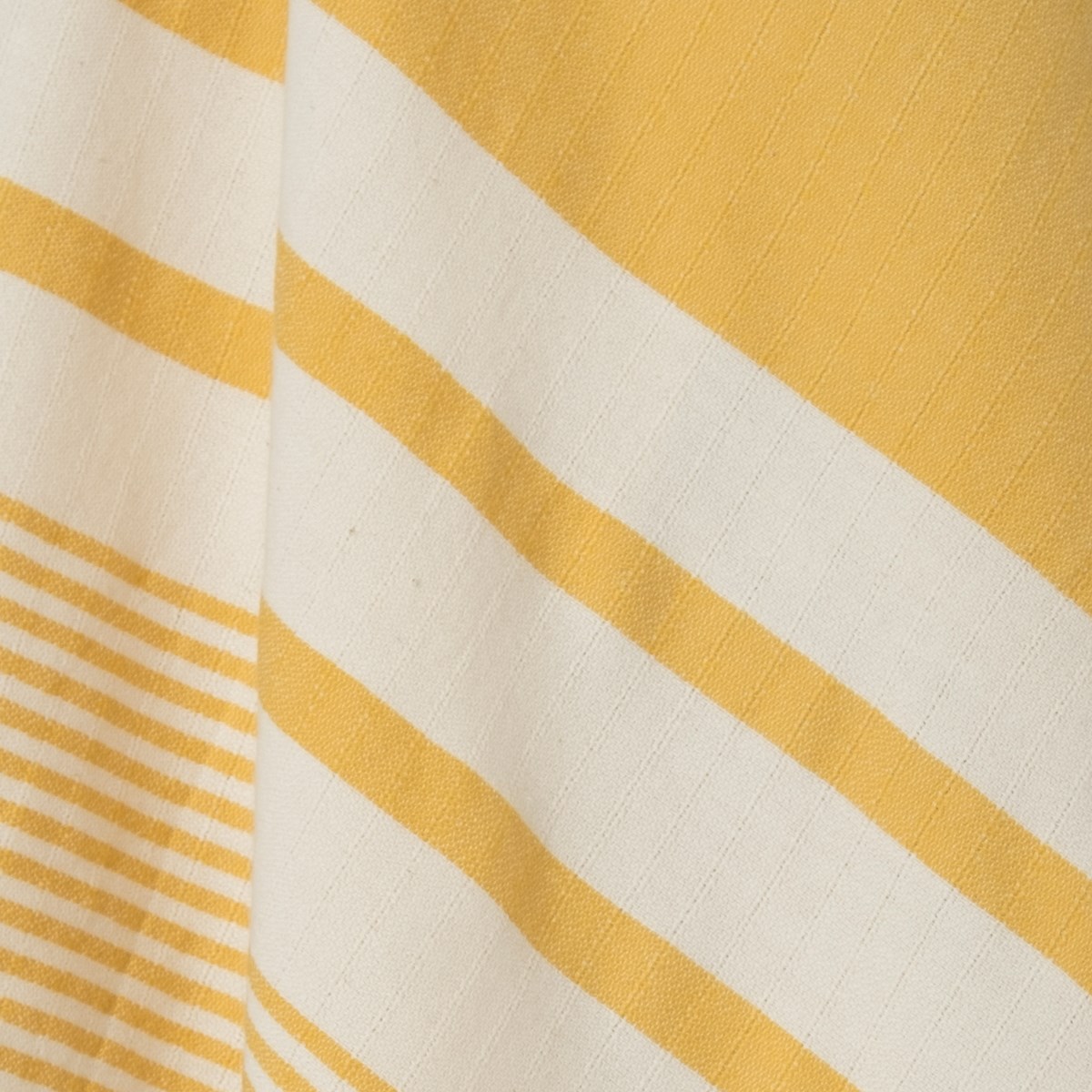 Tabiat Peshkir Yellow